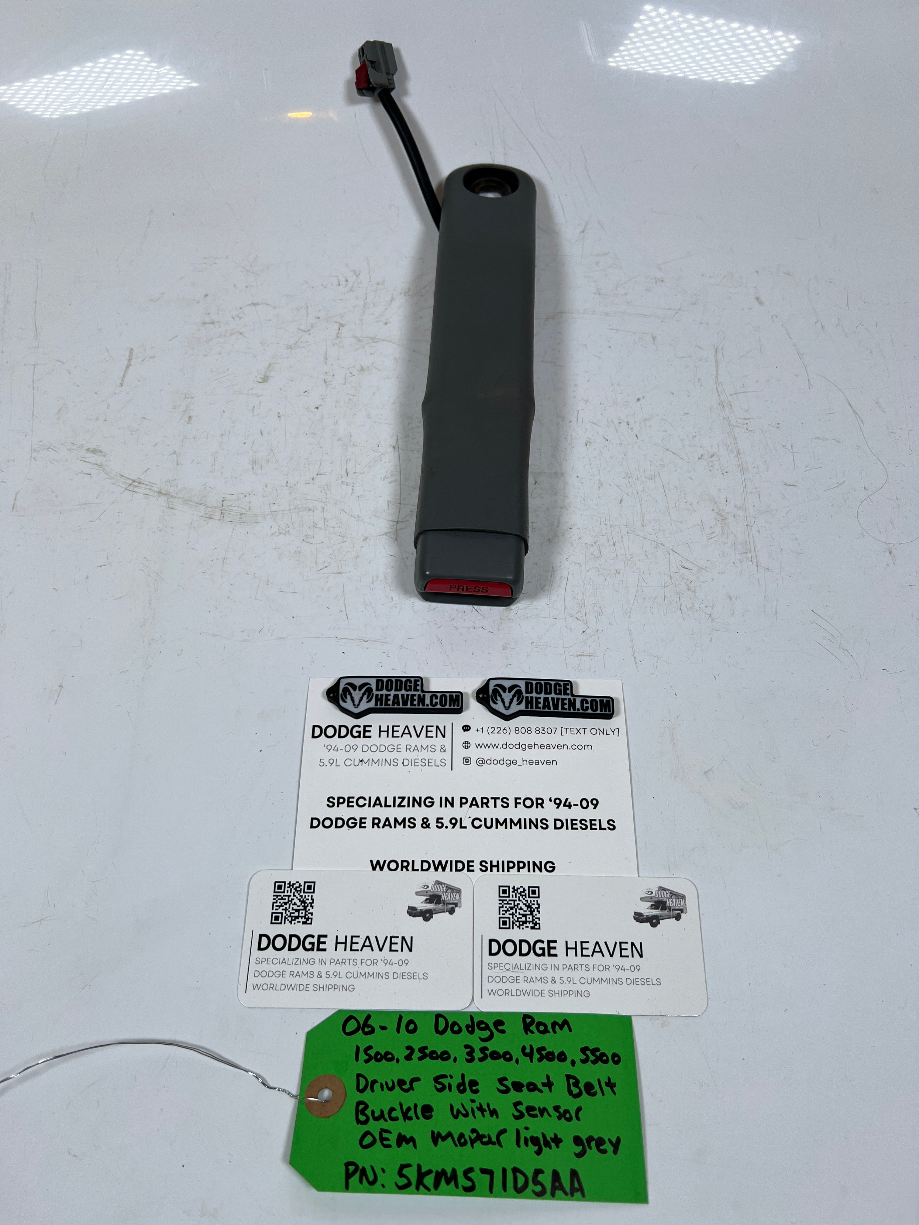 2006-2010 Dodge Ram Front Driver Seat Belt Buckle 1500-5500