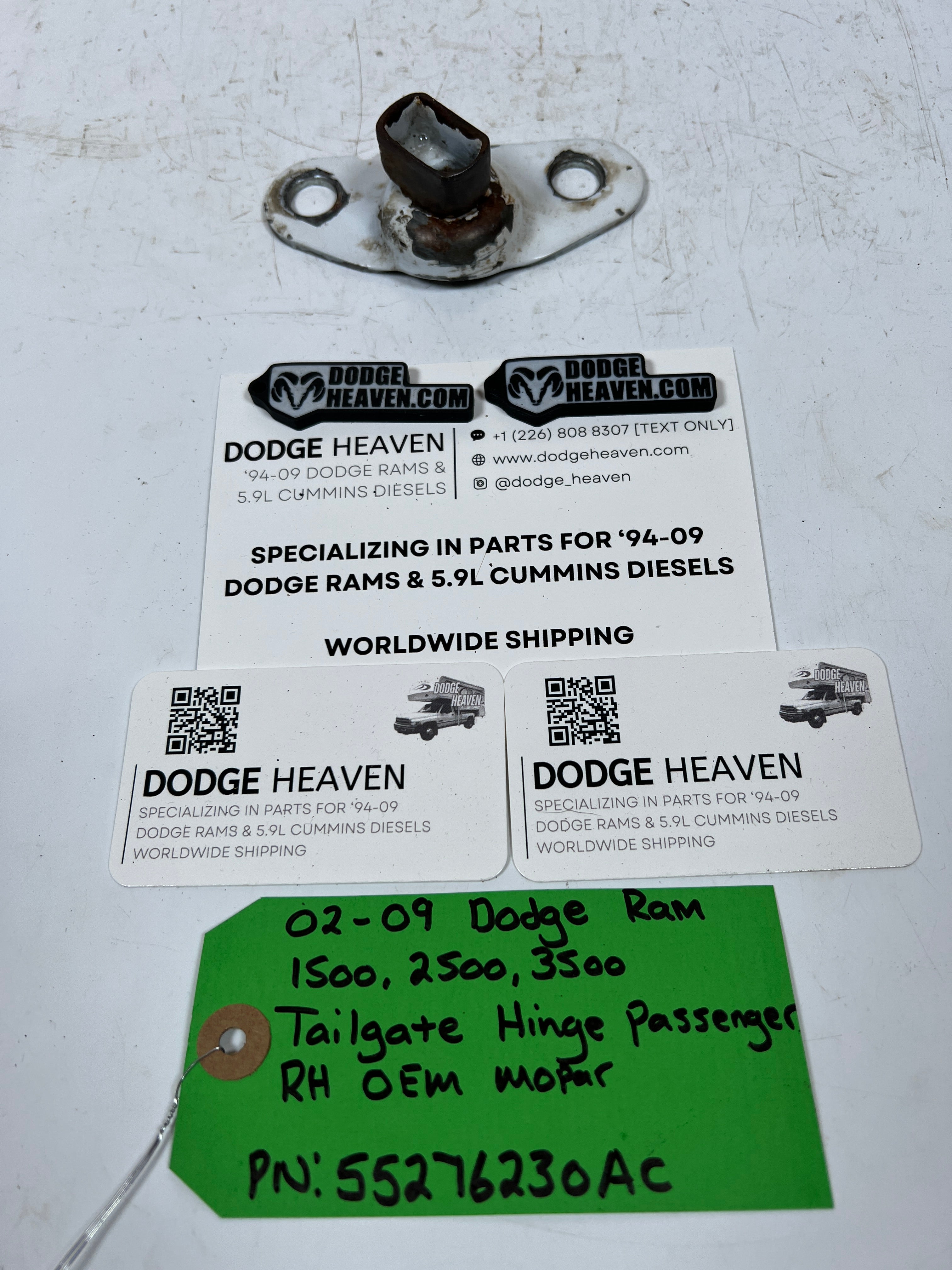 2002-2009 Dodge Ram 1500-3500 Tailgate Hinge Passenger RH