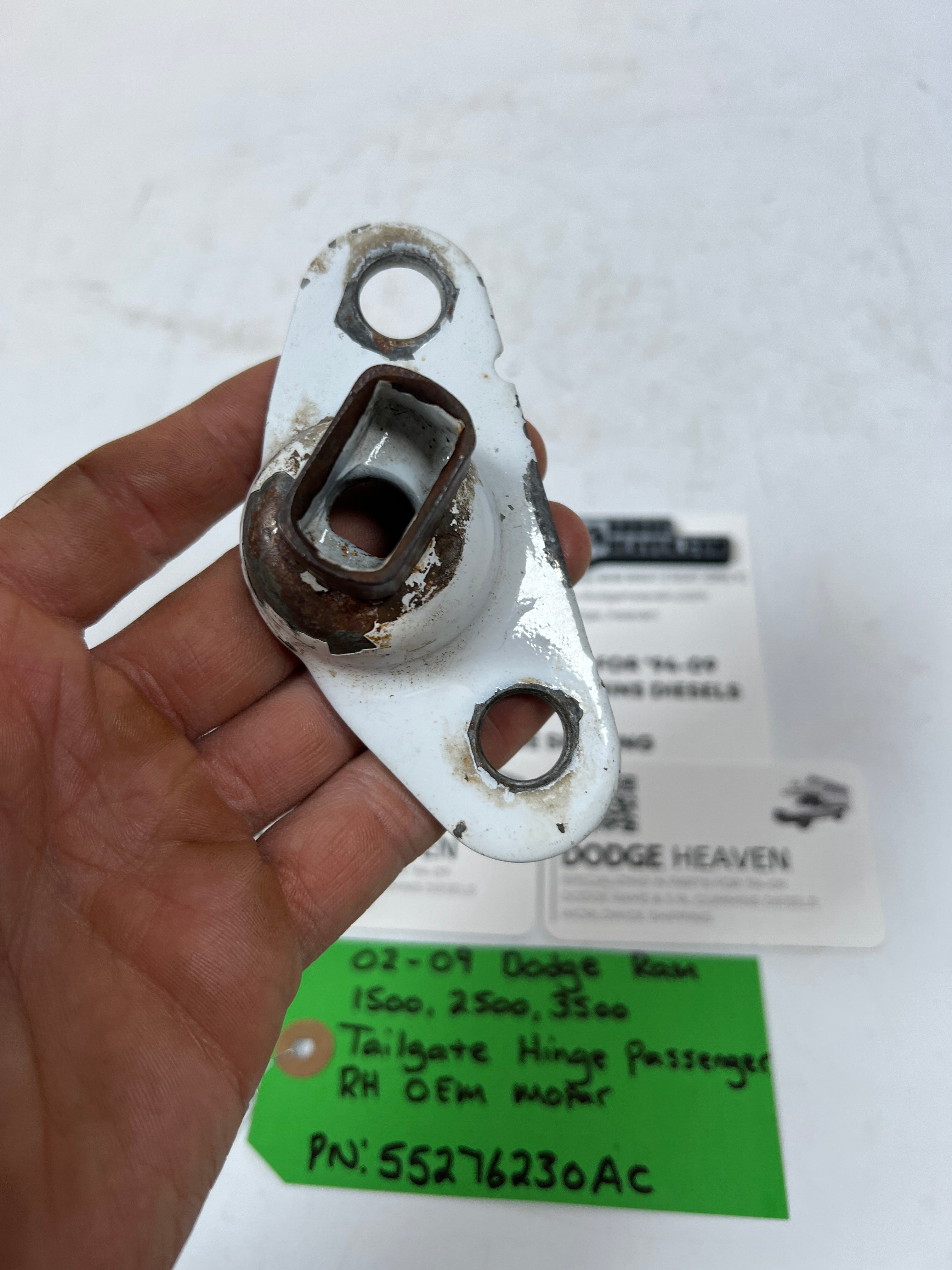 2002-2009 Dodge Ram 1500-3500 Tailgate Hinge Passenger RH