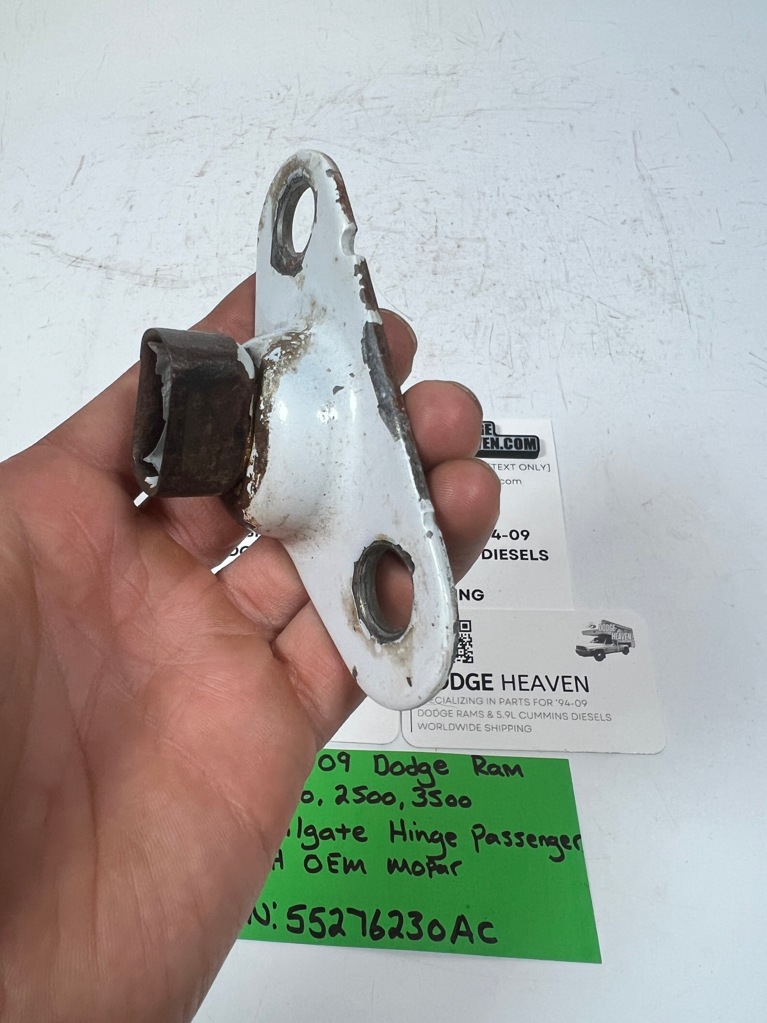 2002-2009 Dodge Ram 1500-3500 Tailgate Hinge Passenger RH