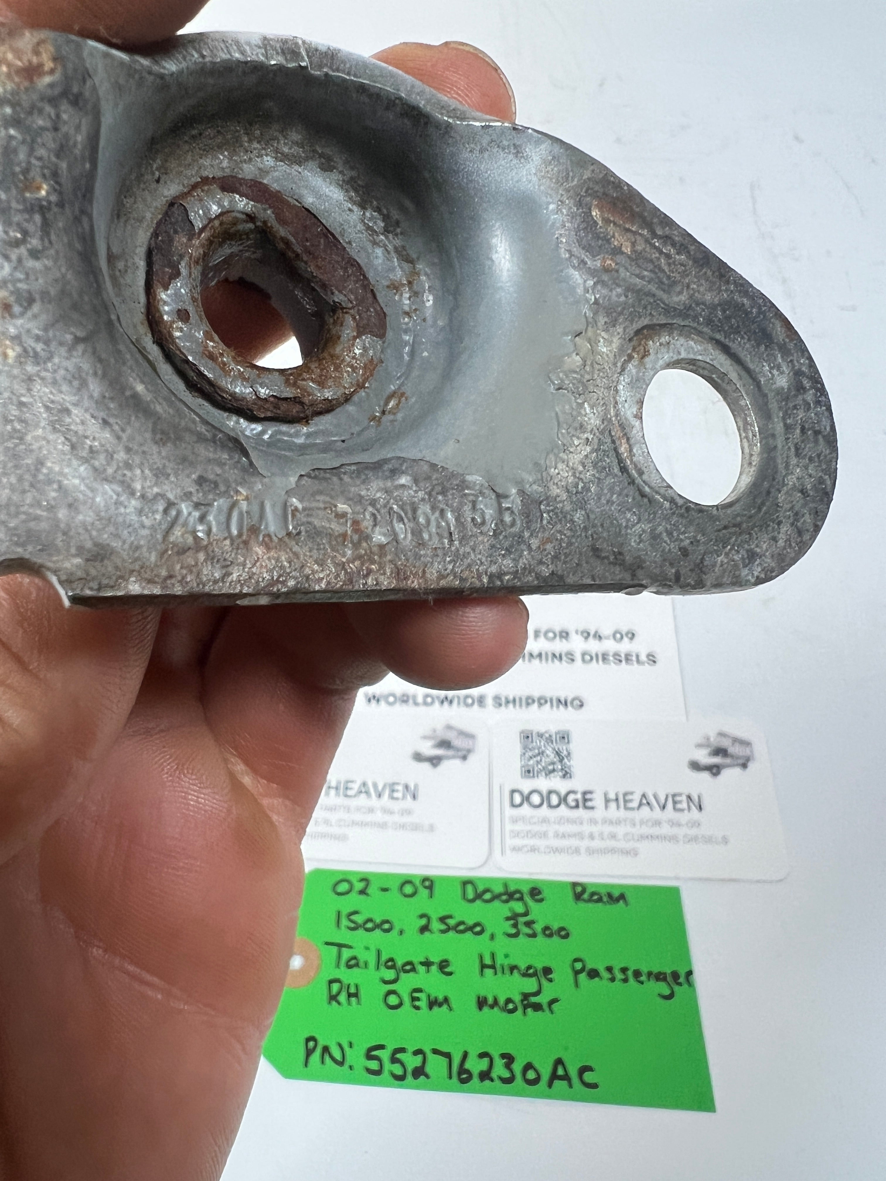 2002-2009 Dodge Ram 1500-3500 Tailgate Hinge Passenger RH