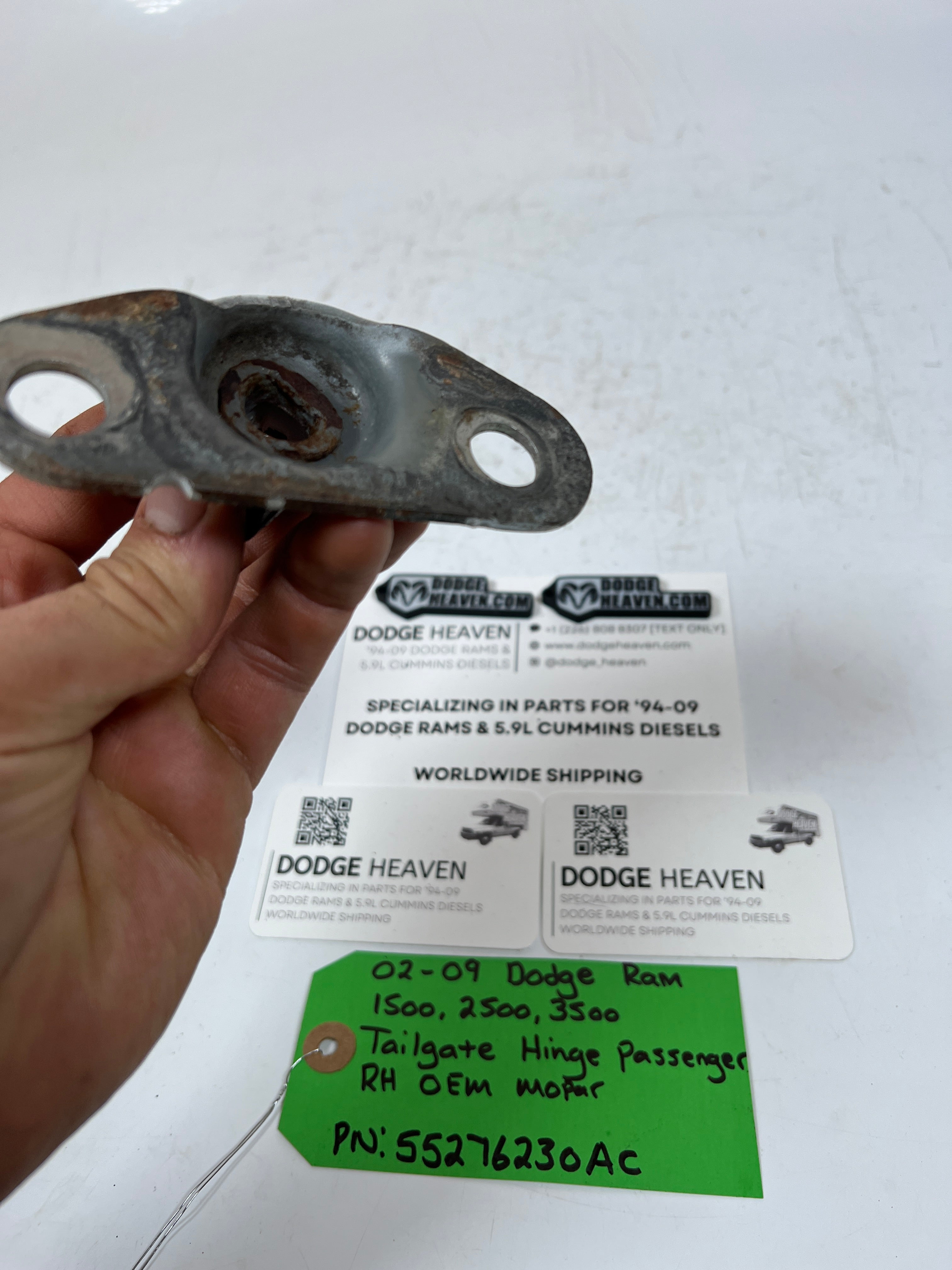 2002-2009 Dodge Ram 1500-3500 Tailgate Hinge Passenger RH