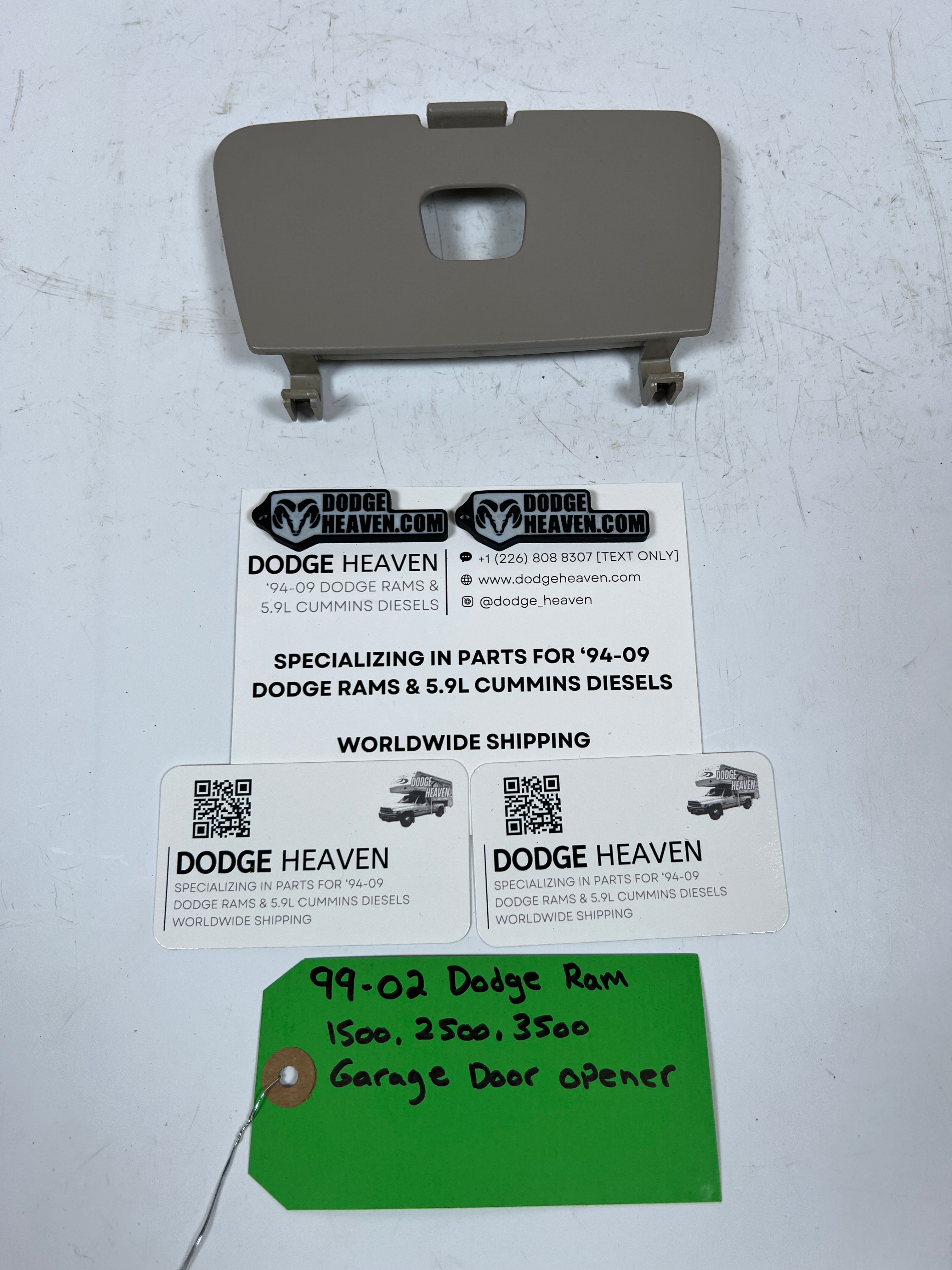 1999-2002 Dodge Ram 1500-3500 Overhead Console Garage Door Opener Trim panel