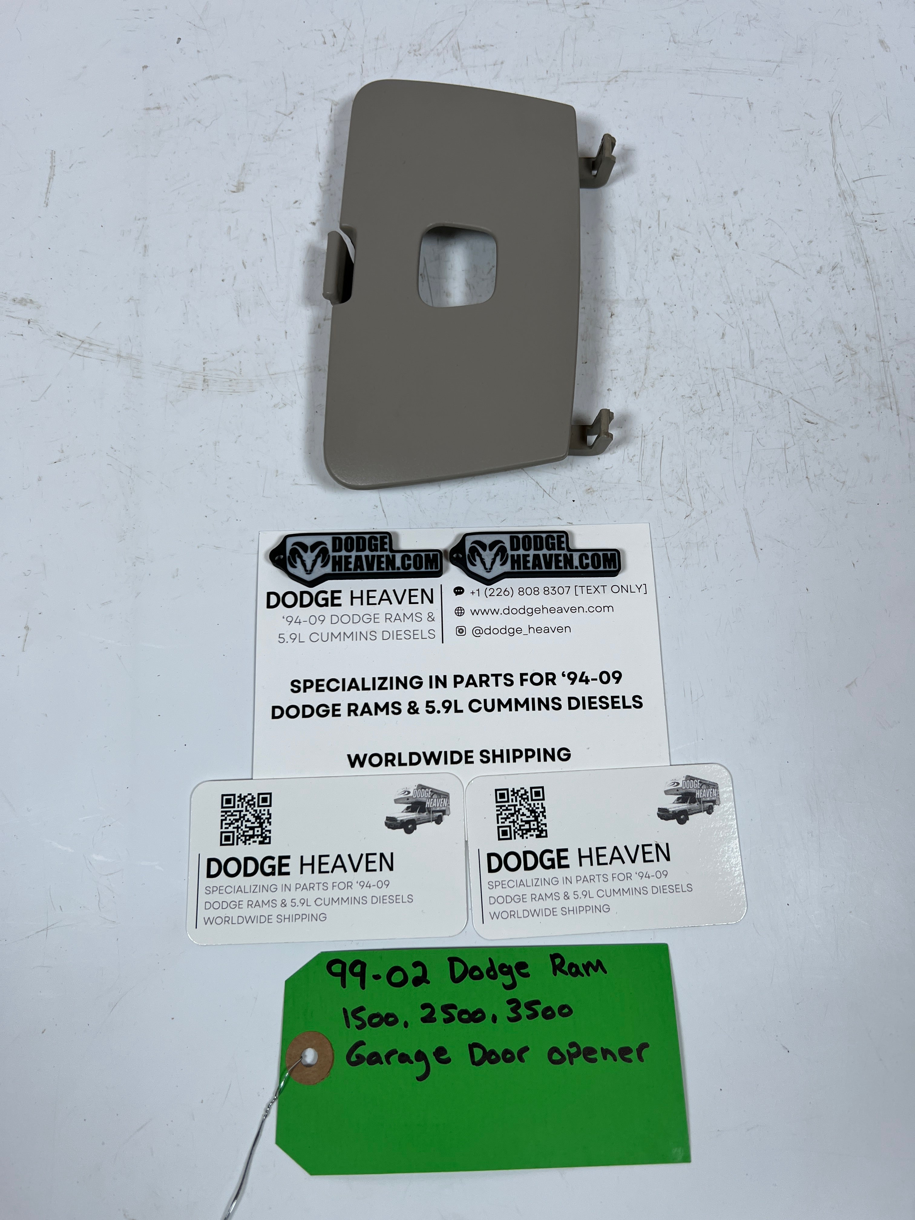 1999-2002 Dodge Ram 1500-3500 Overhead Console Garage Door Opener Trim panel