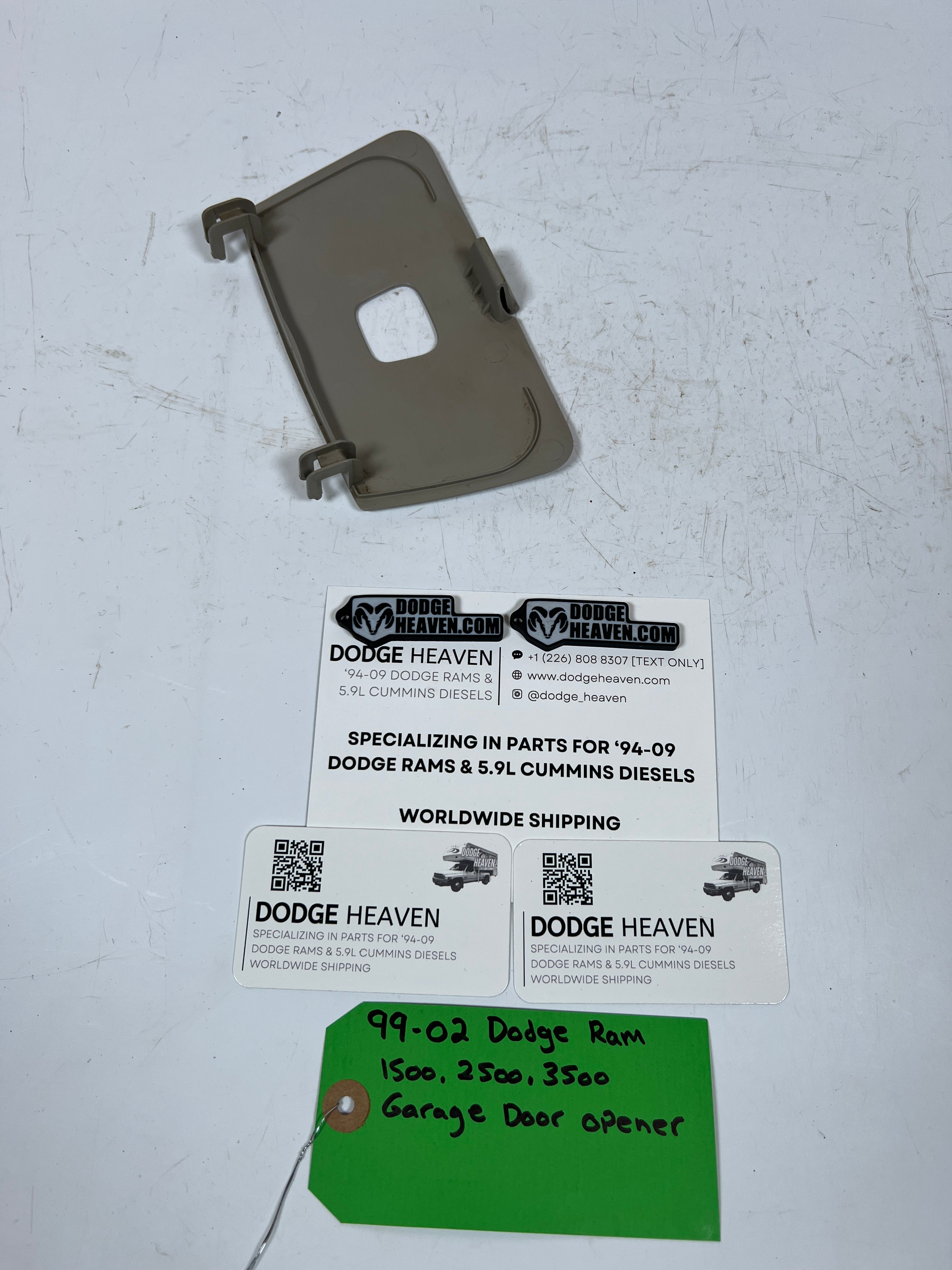 1999-2002 Dodge Ram 1500-3500 Overhead Console Garage Door Opener Trim panel