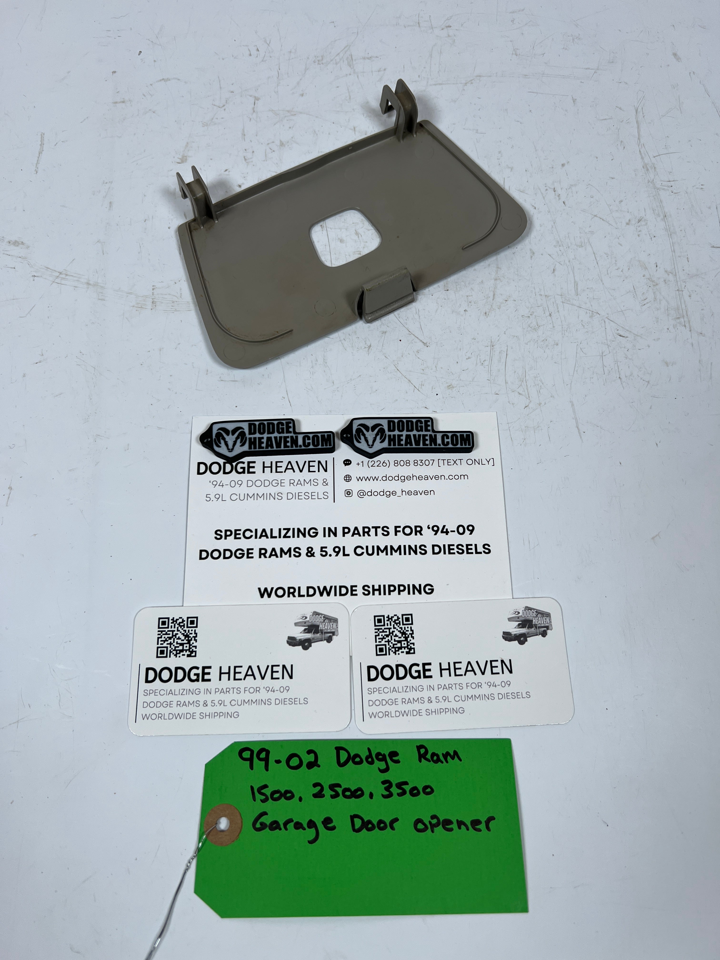 1999-2002 Dodge Ram 1500-3500 Overhead Console Garage Door Opener Trim panel