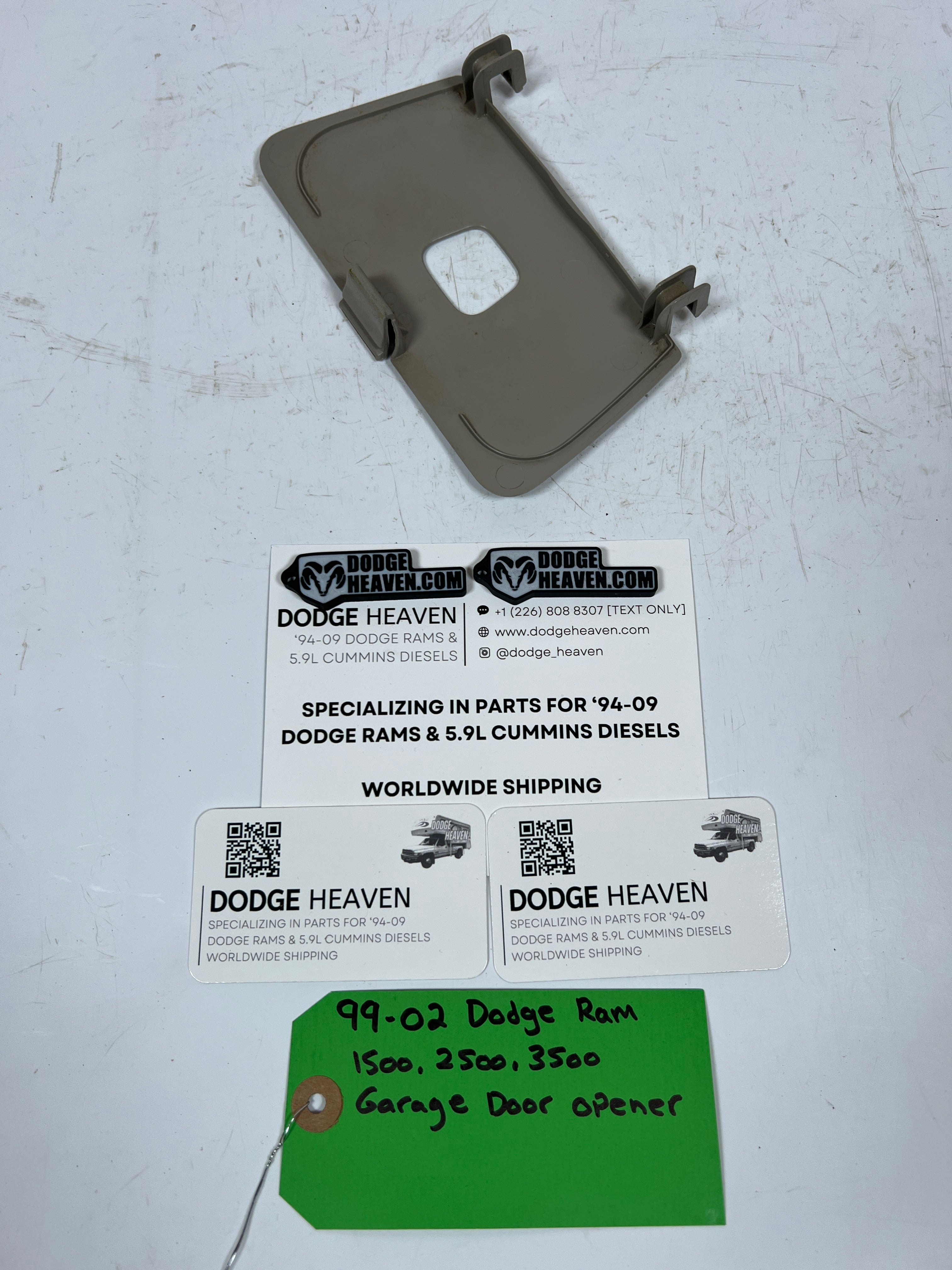1999-2002 Dodge Ram 1500-3500 Overhead Console Garage Door Opener Trim panel