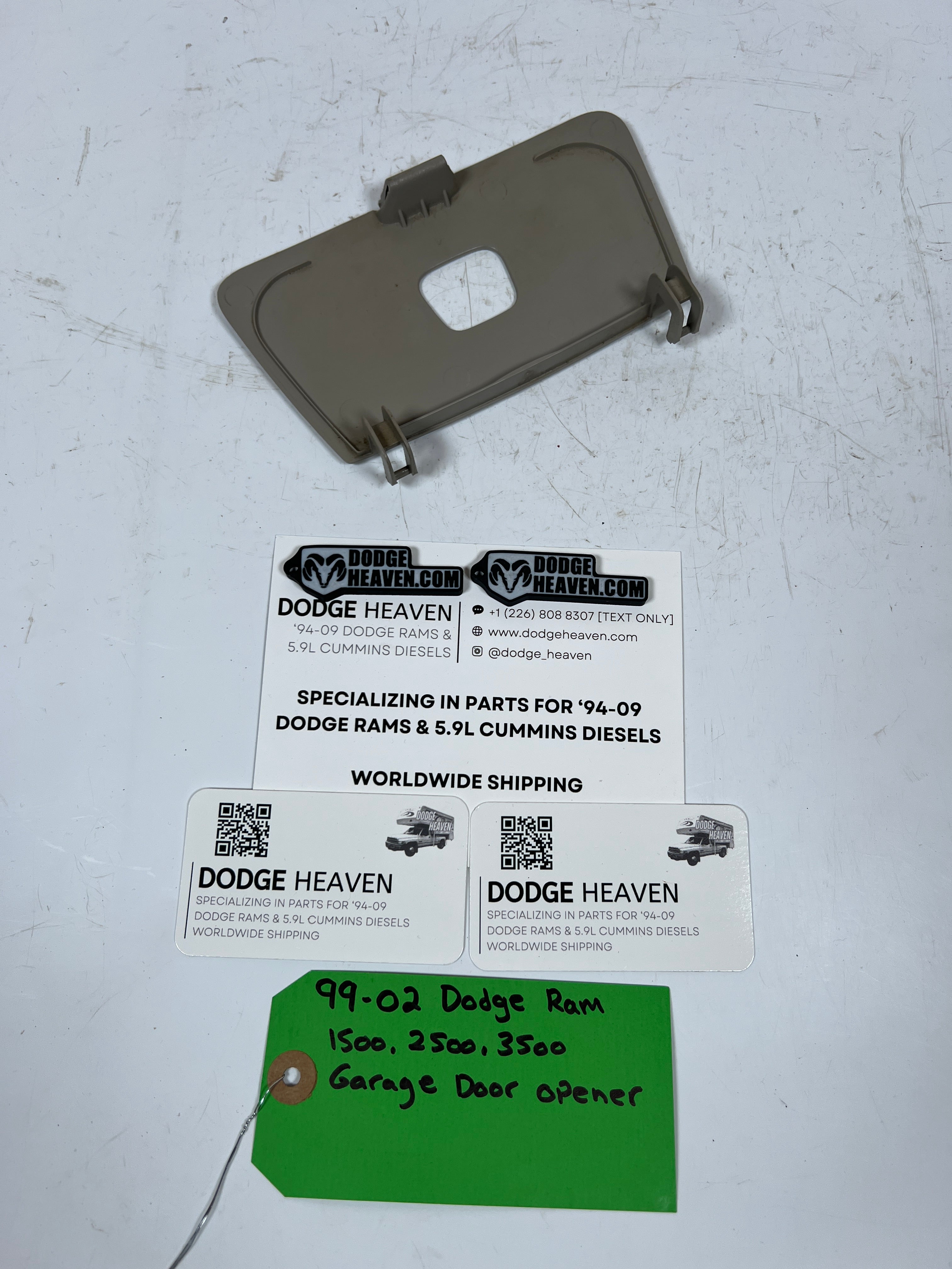 1999-2002 Dodge Ram 1500-3500 Overhead Console Garage Door Opener Trim panel