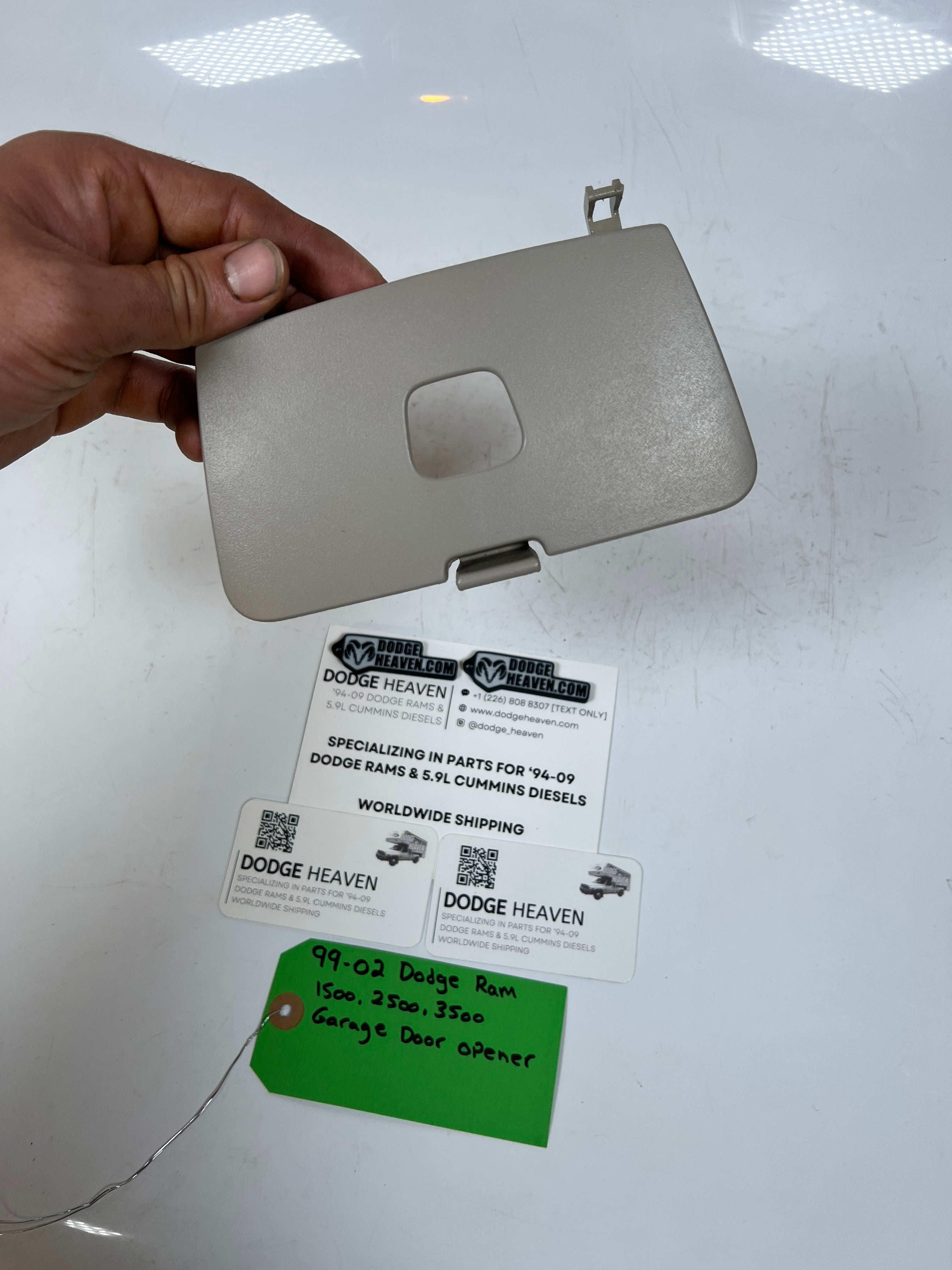 1999-2002 Dodge Ram 1500-3500 Overhead Console Garage Door Opener Trim panel