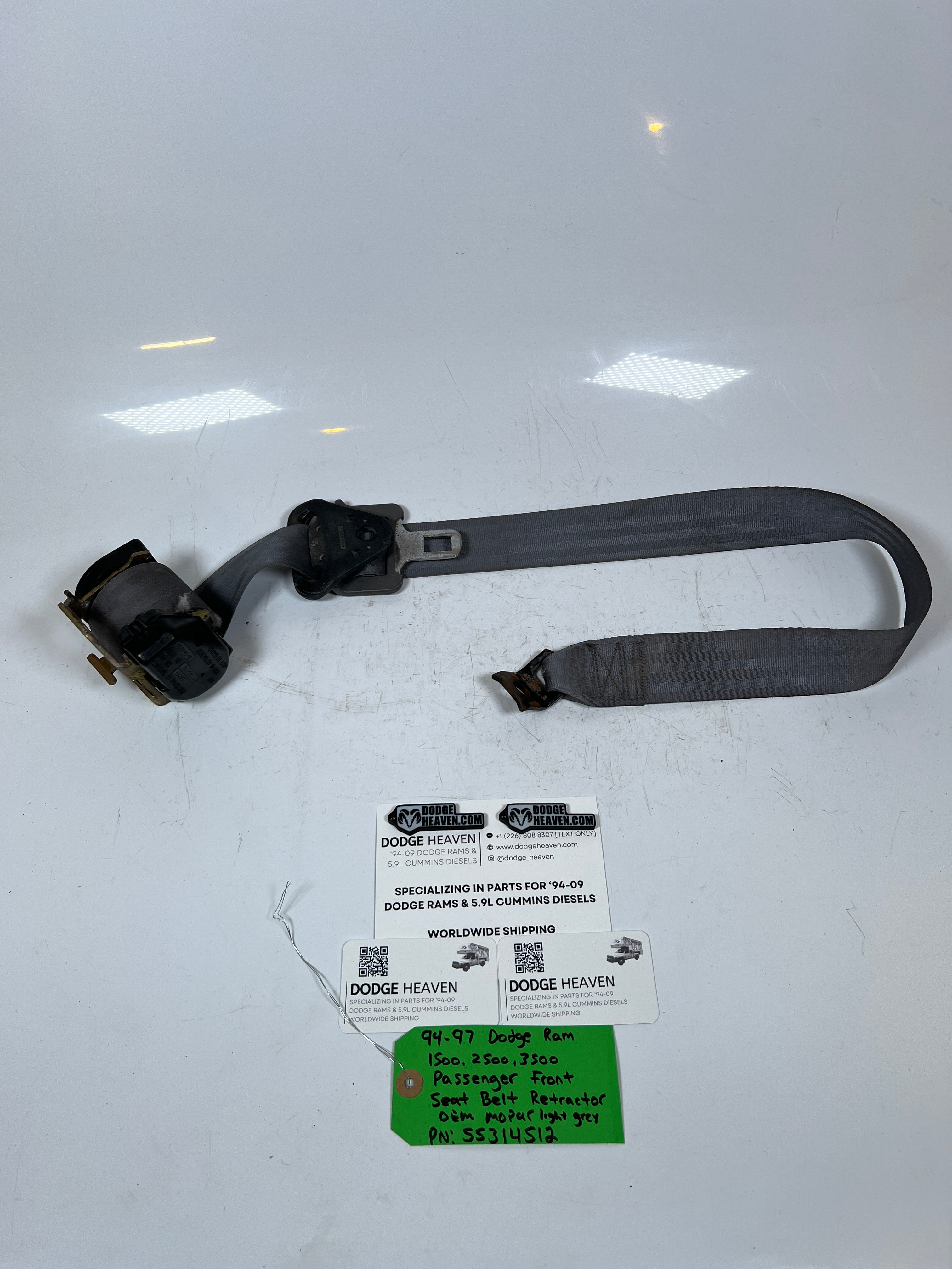 1994-1997 Dodge Ram 1500-3500 Passenger Front Seat Belt Retractor