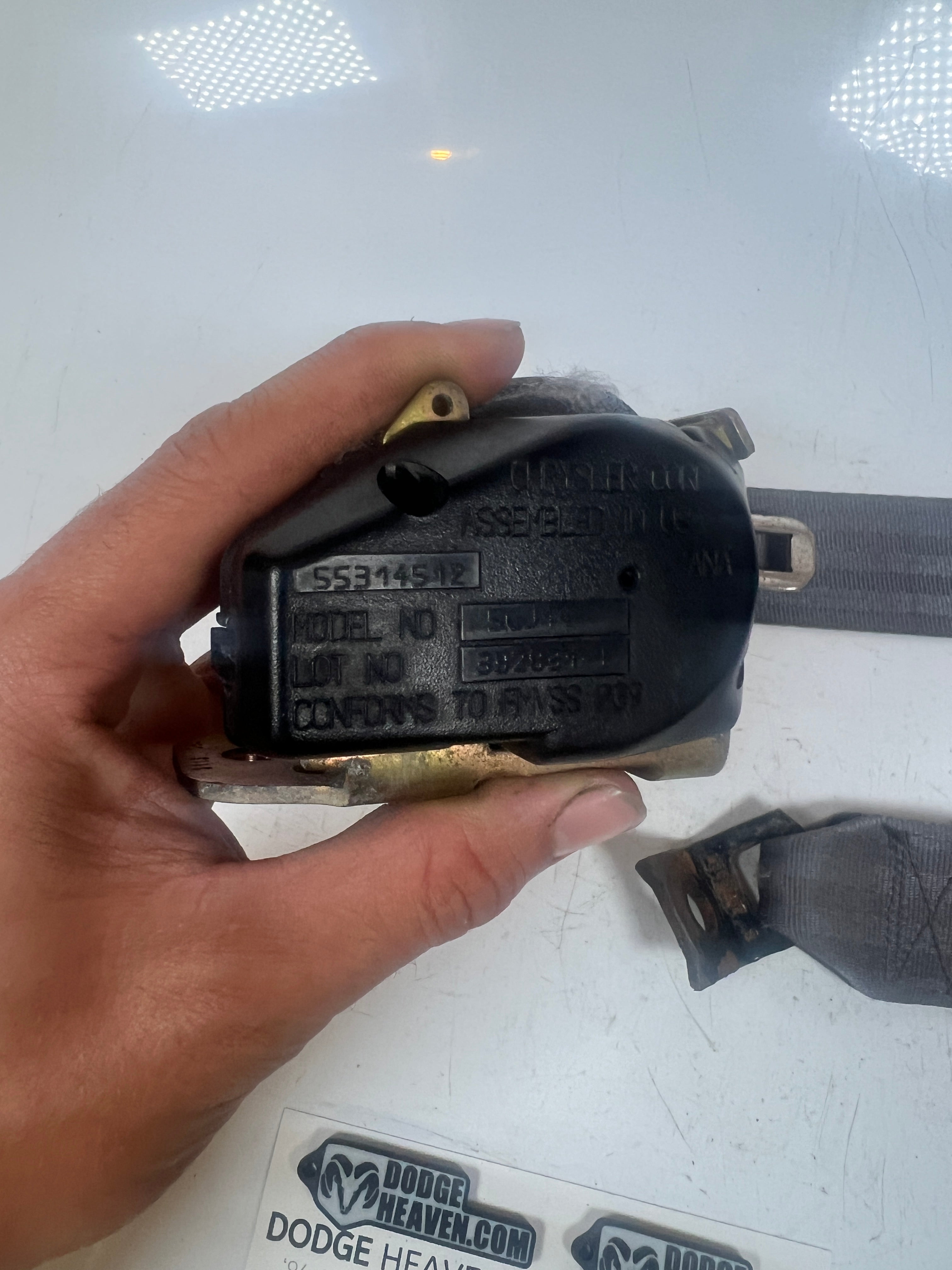 1994-1997 Dodge Ram 1500-3500 Passenger Front Seat Belt Retractor