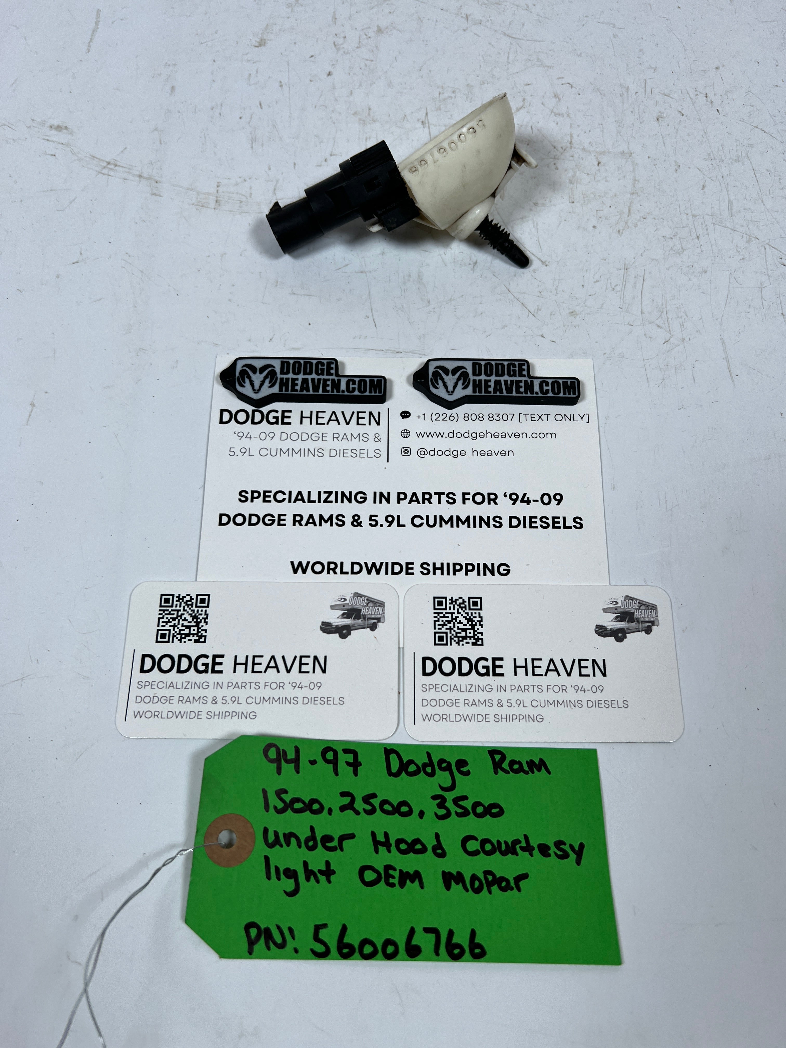 1994-1997 Dodge Ram 1500-3500 Under Hood Courtesy Dome Light