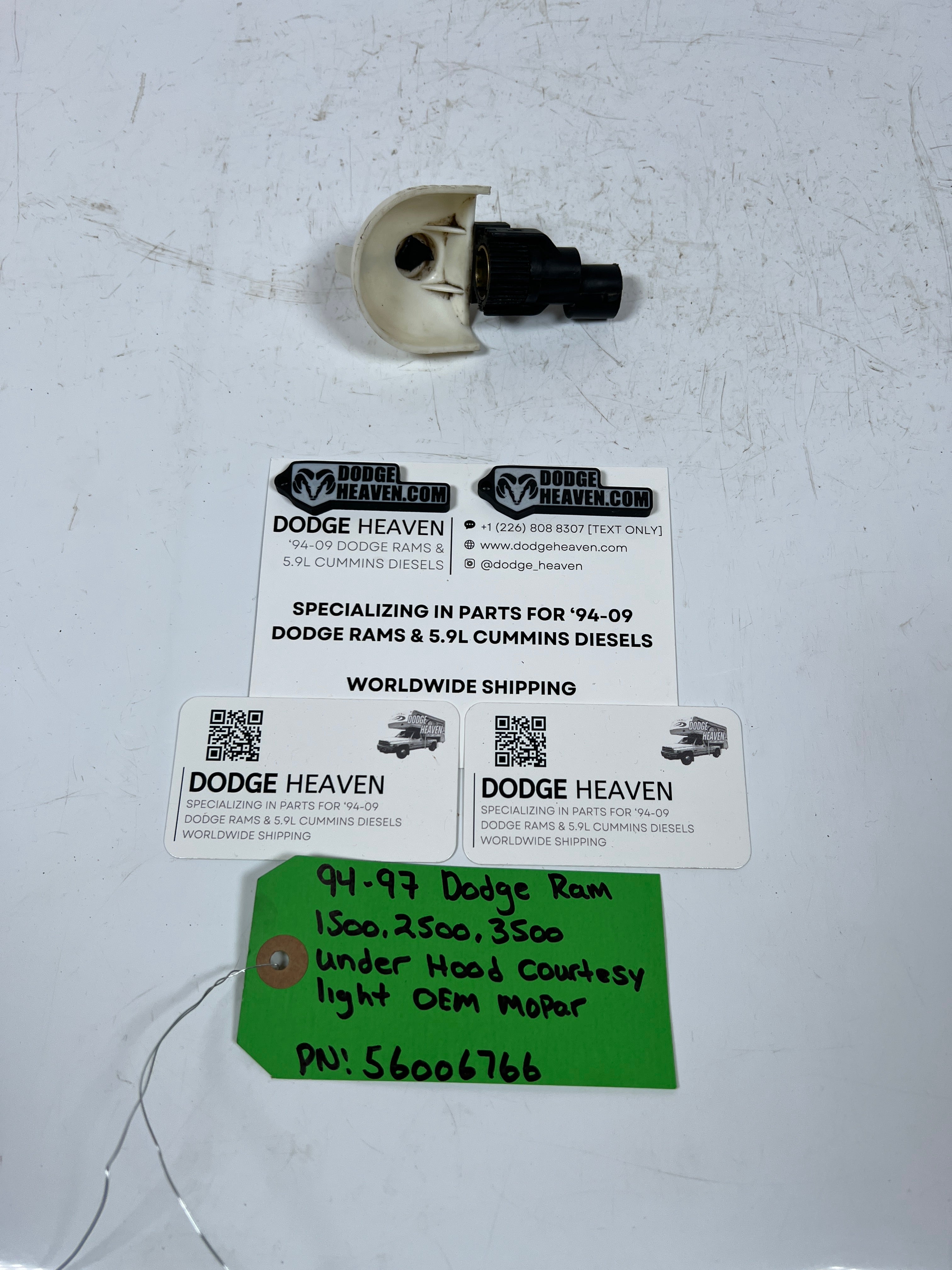 1994-1997 Dodge Ram 1500-3500 Under Hood Courtesy Dome Light