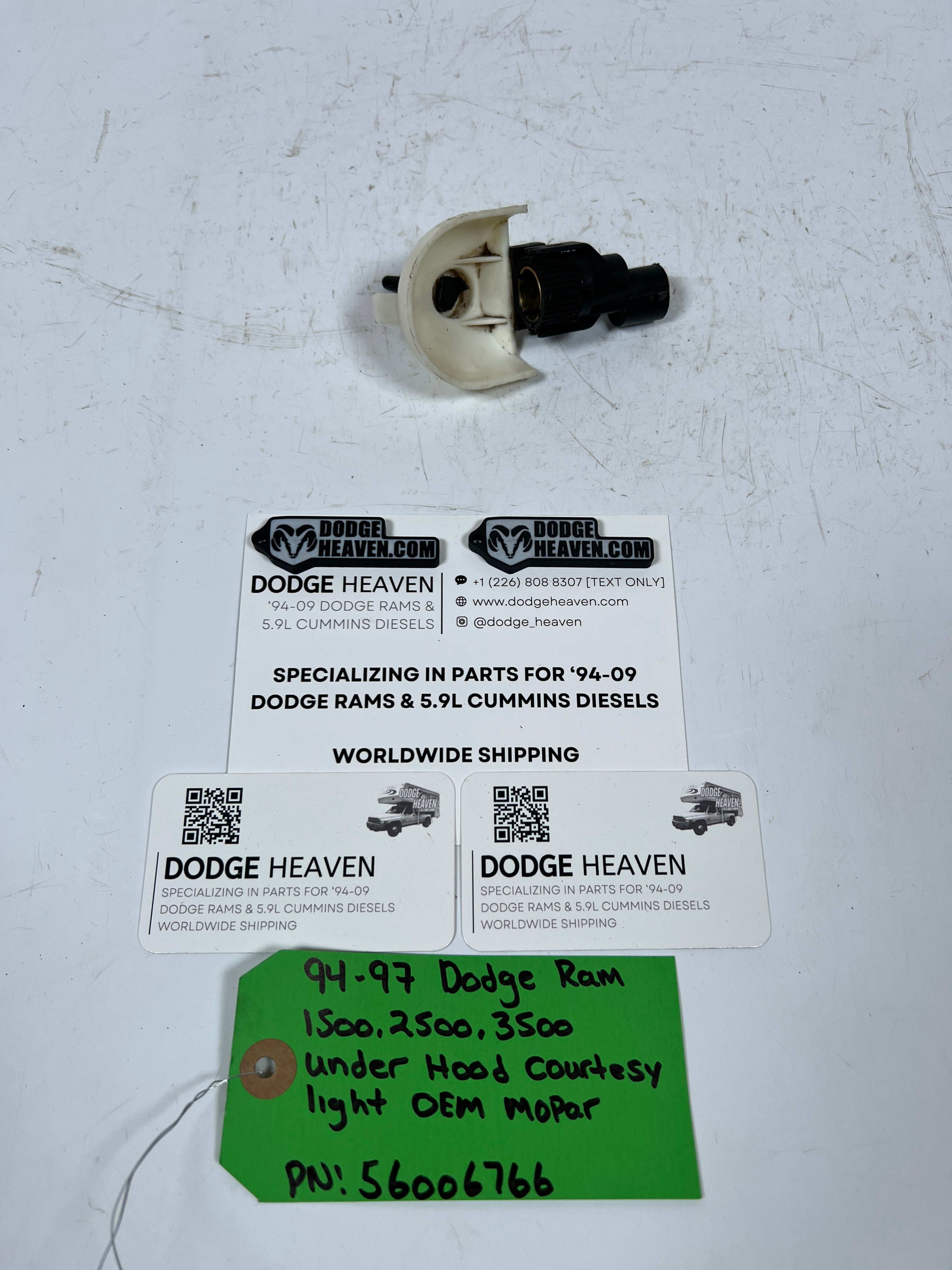 1994-1997 Dodge Ram 1500-3500 Under Hood Courtesy Dome Light
