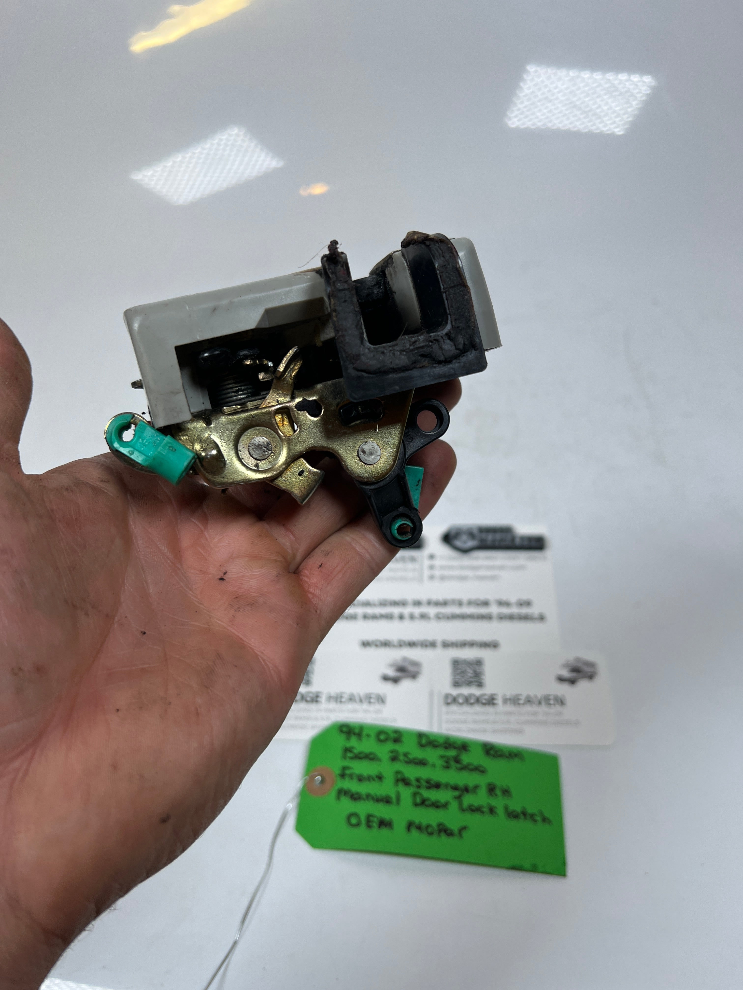 1994-2002 Dodge Ram Front Passenger RH Manual Door Lock Latch
