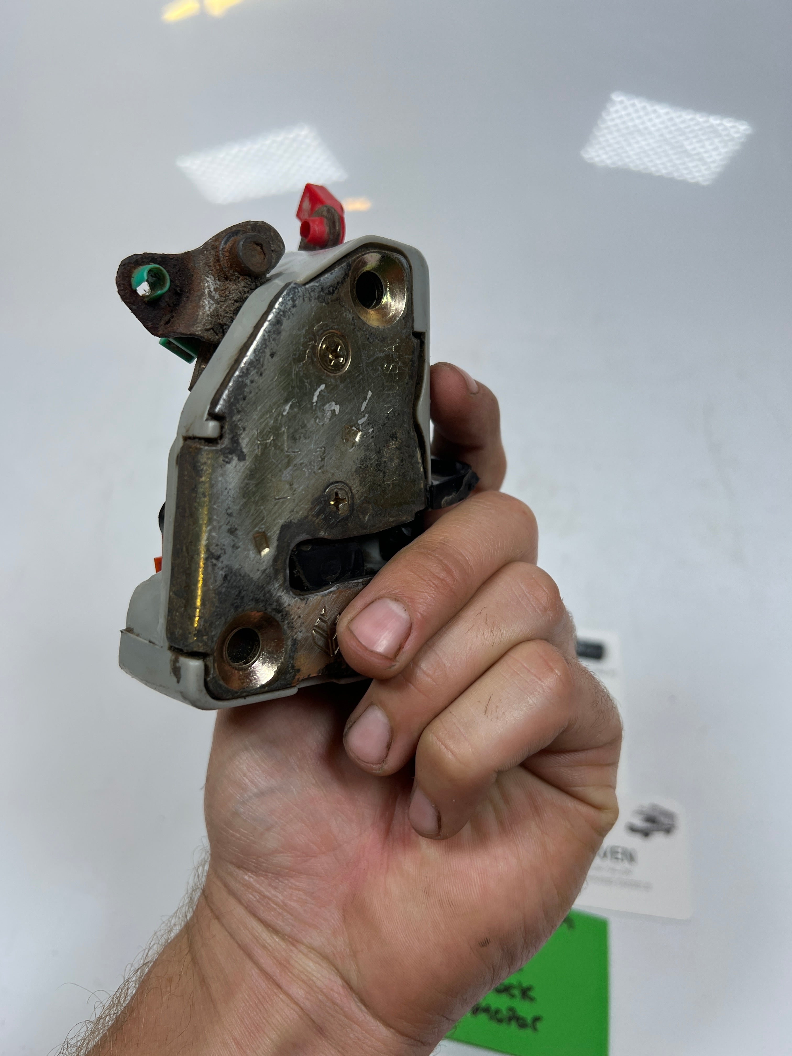 1994-2002 Dodge Ram Front Driver Door LH Manual Door Lock Latch
