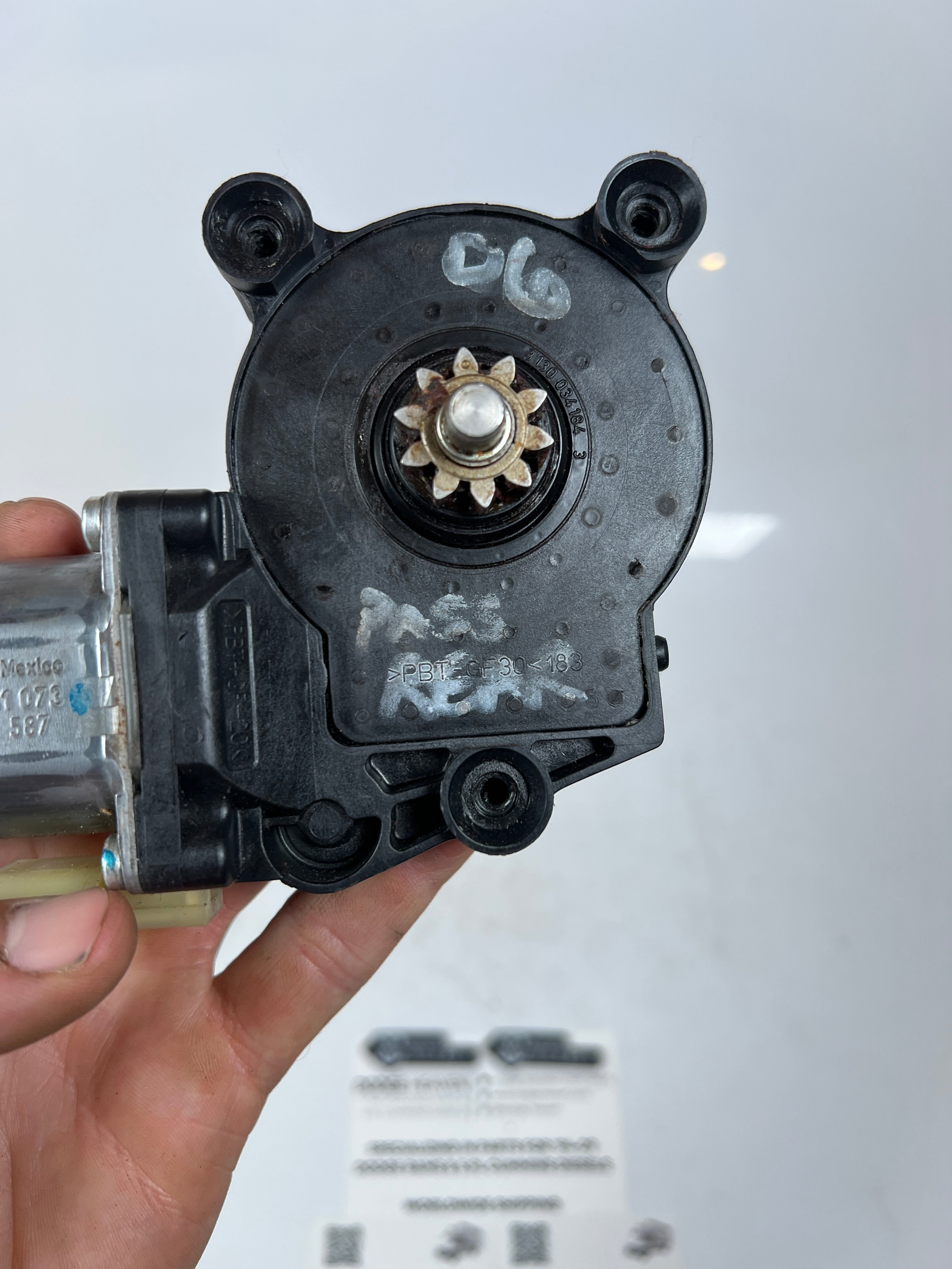 2002-2009 Dodge Ram Rear RH Passenger Power Window Motor