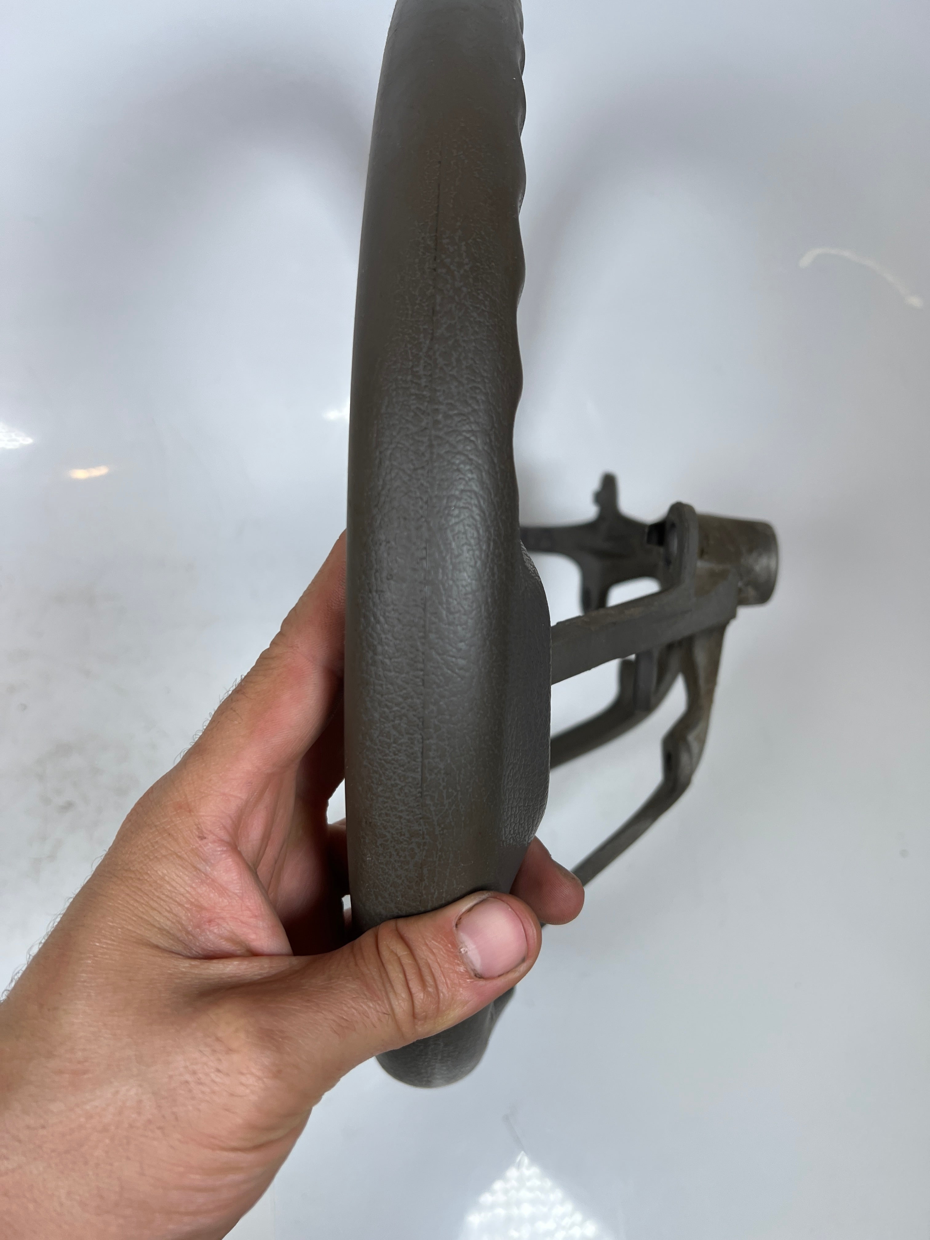 2004-2005 Dodge Ram 1500 2500 3500  Steering Wheel Tan Vinyl Rubber