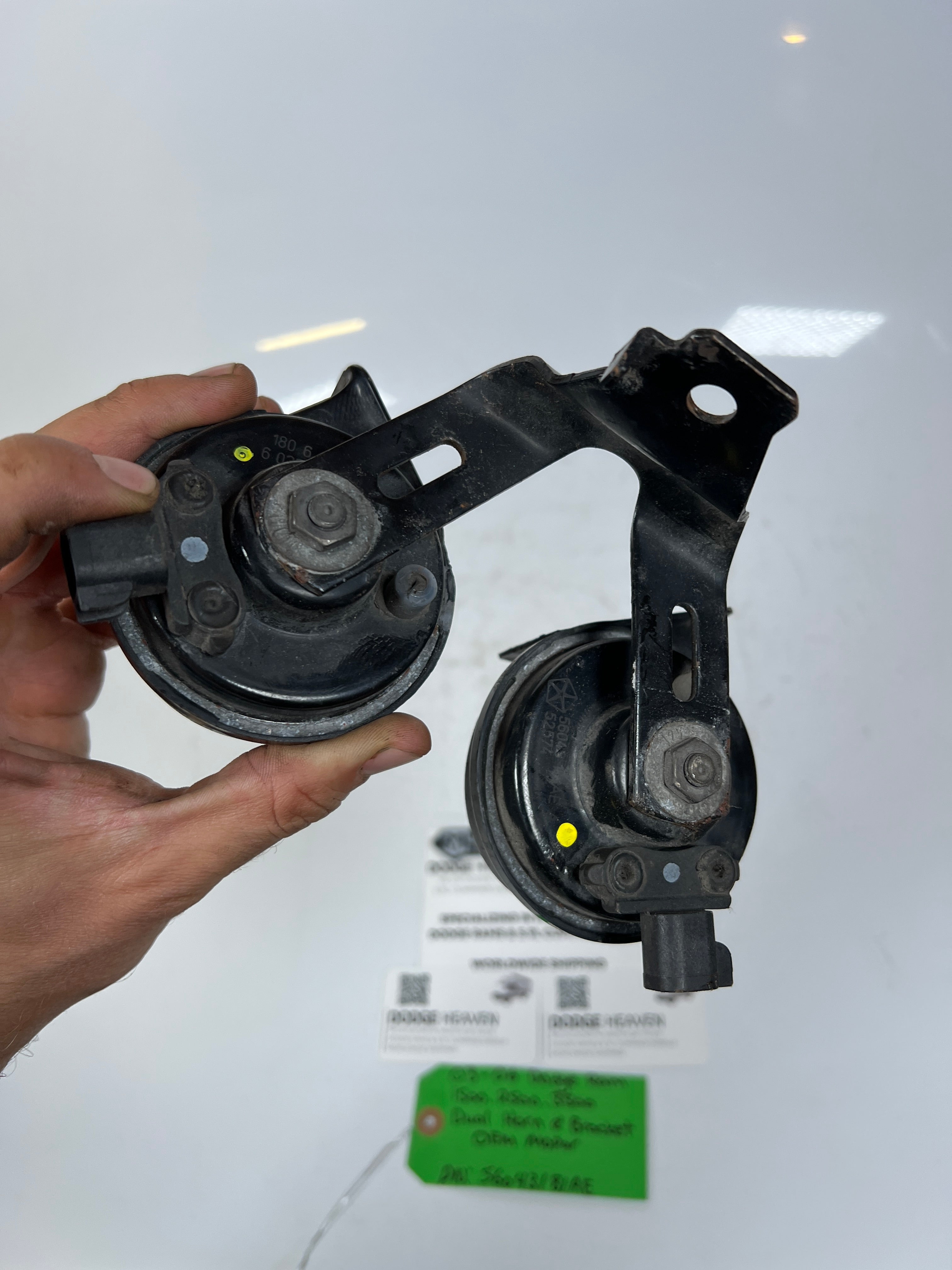 2003-2006 Dodge Ram 1500-3500 Dual Horn & Bracket