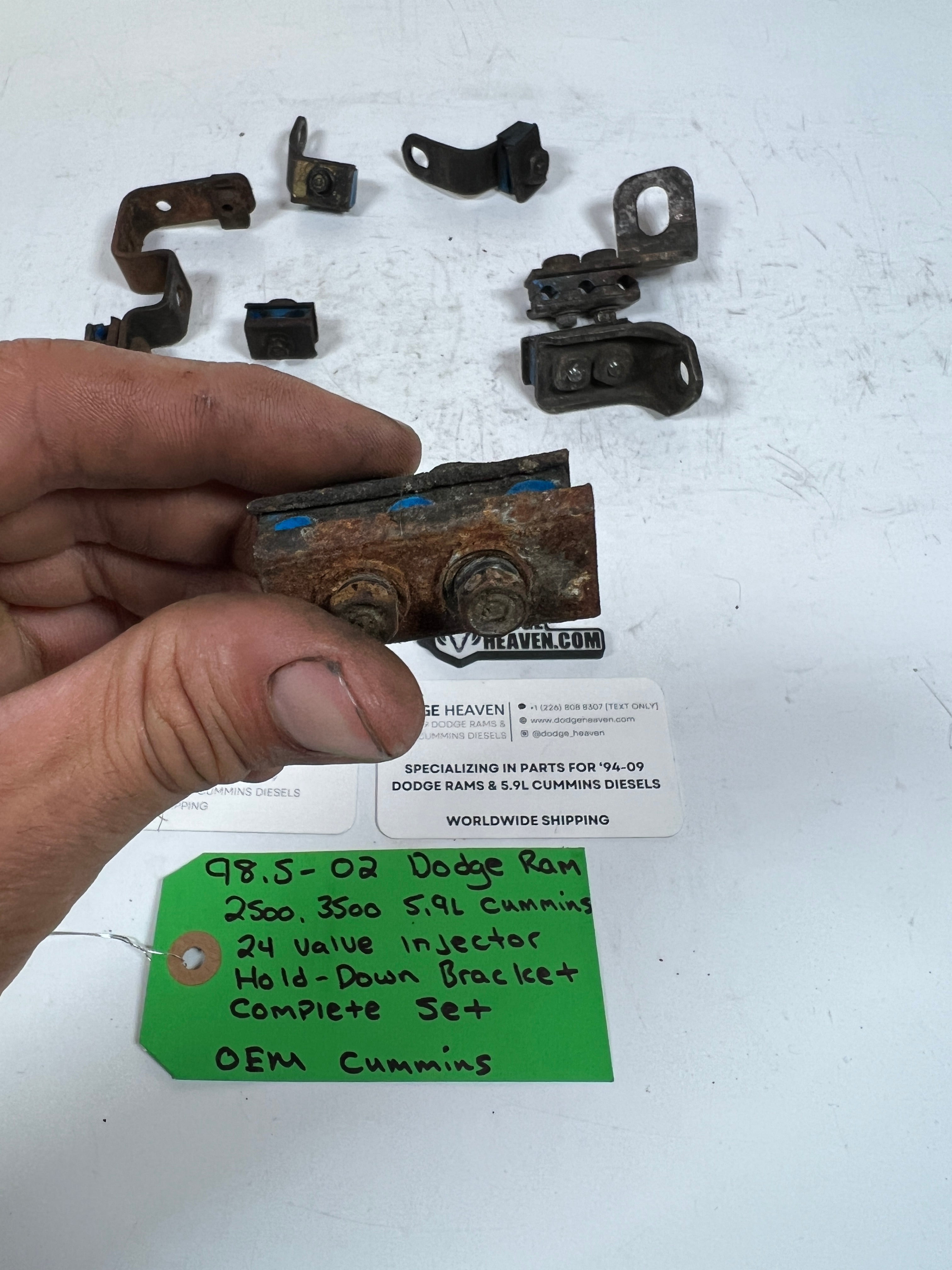 1998.5-2002 Dodge Ram 5.9L Cummins 24 Valve Injector Line Hold-Down Brackets