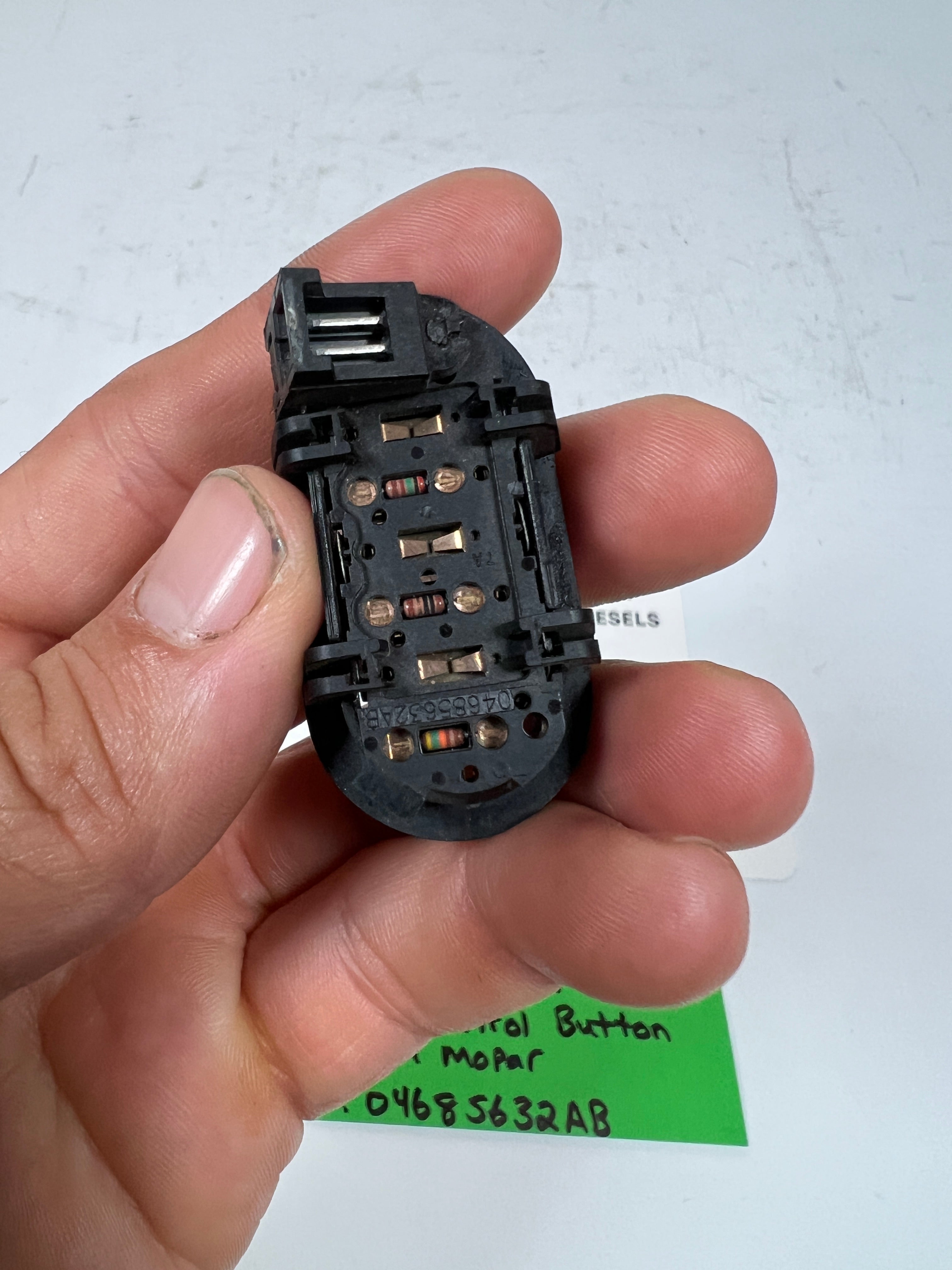 1999-2002 Dodge Ram Steering Wheel Radio Control Switch LH