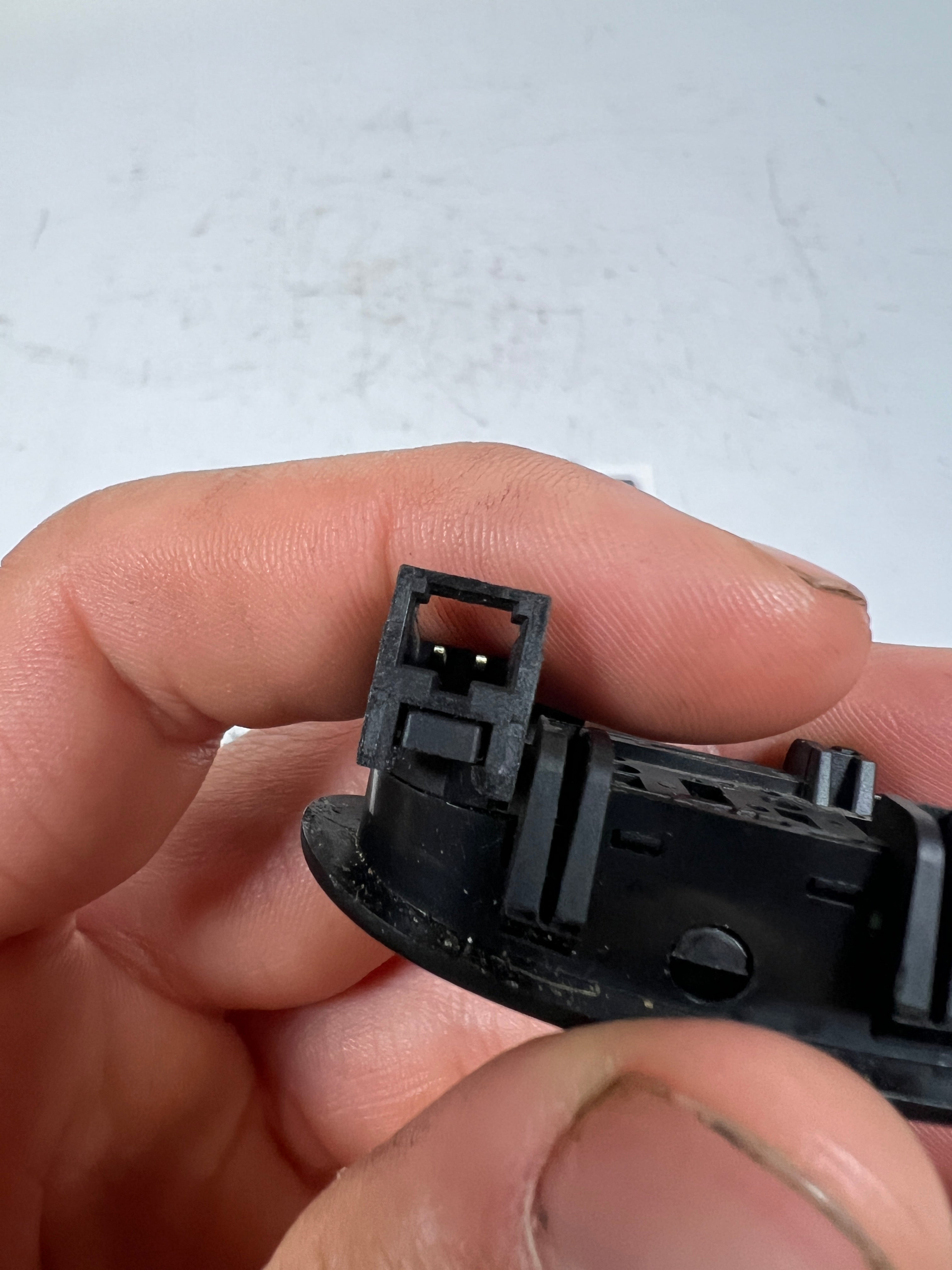 1999-2002 Dodge Ram Steering Wheel Radio Control Switch LH