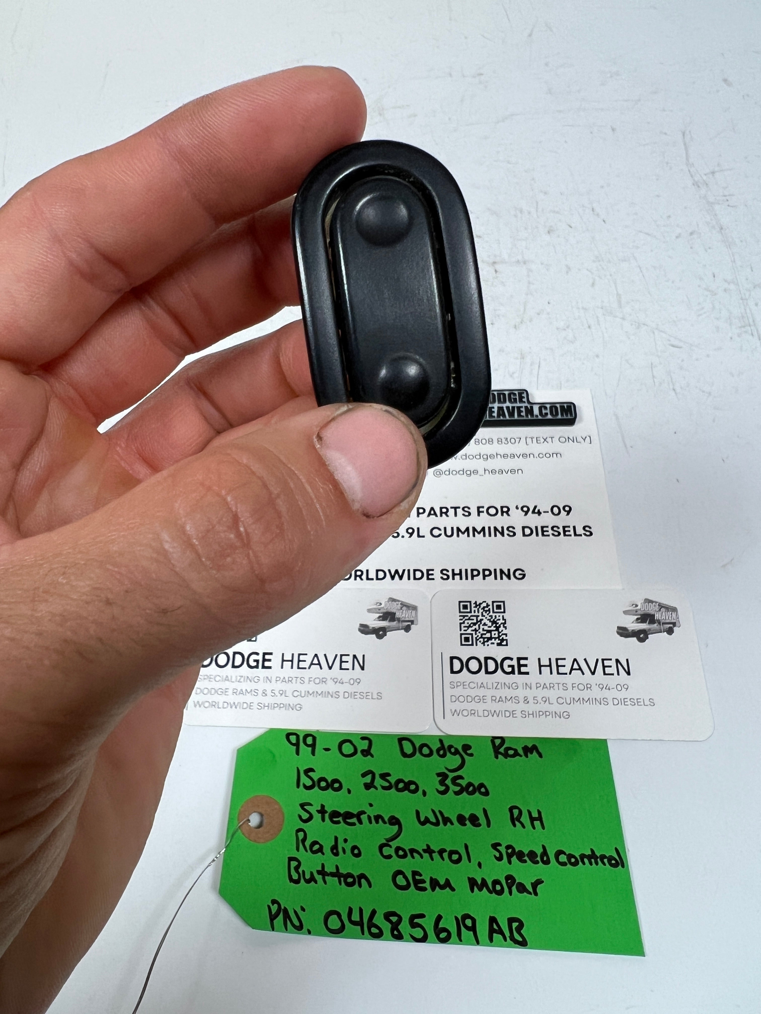 1999-2002 Dodge Ram Steering Wheel Radio Control Switch RH