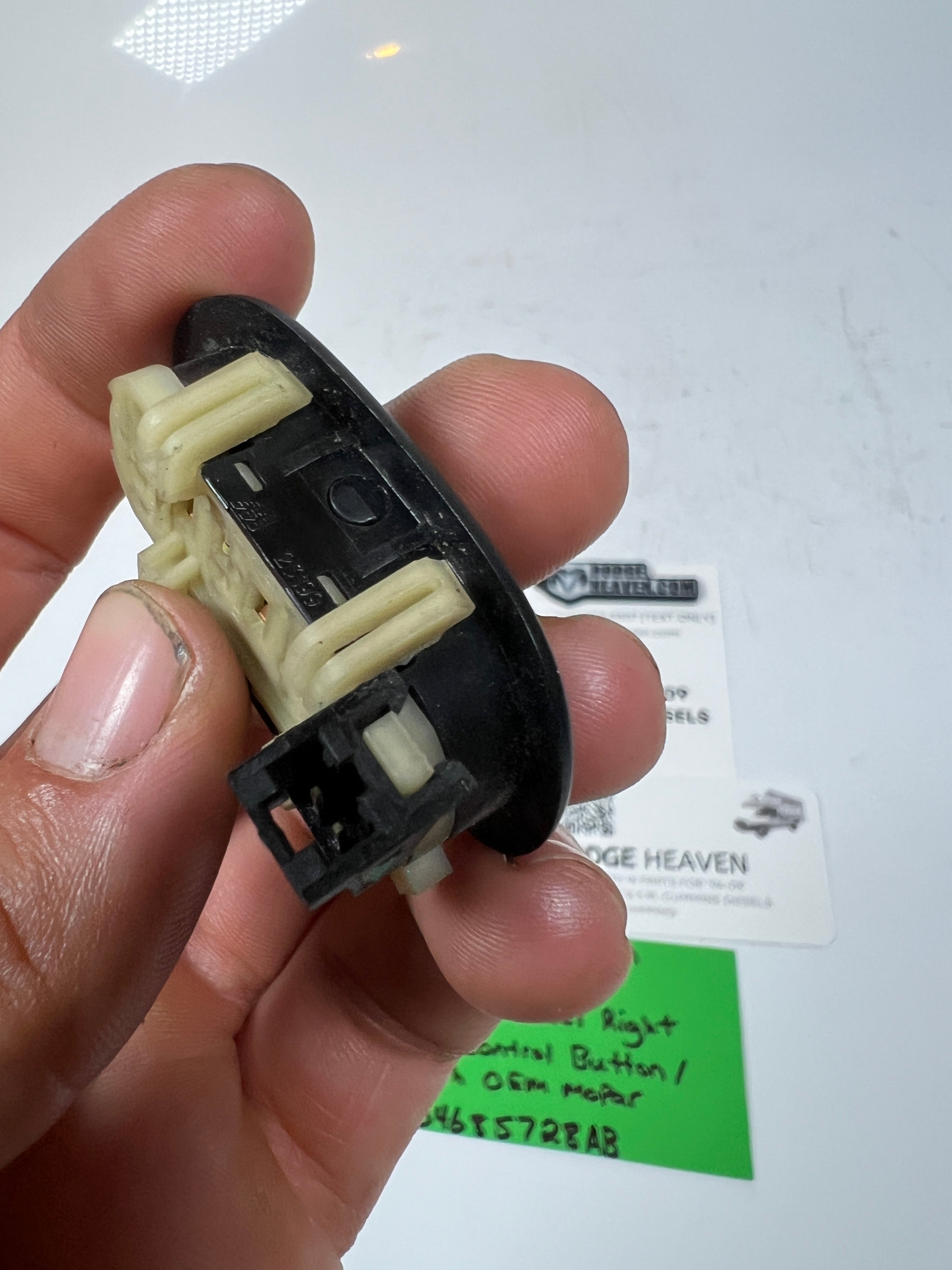 2003-2011 Dodge Ram Steering Wheel Radio Control Switch RH