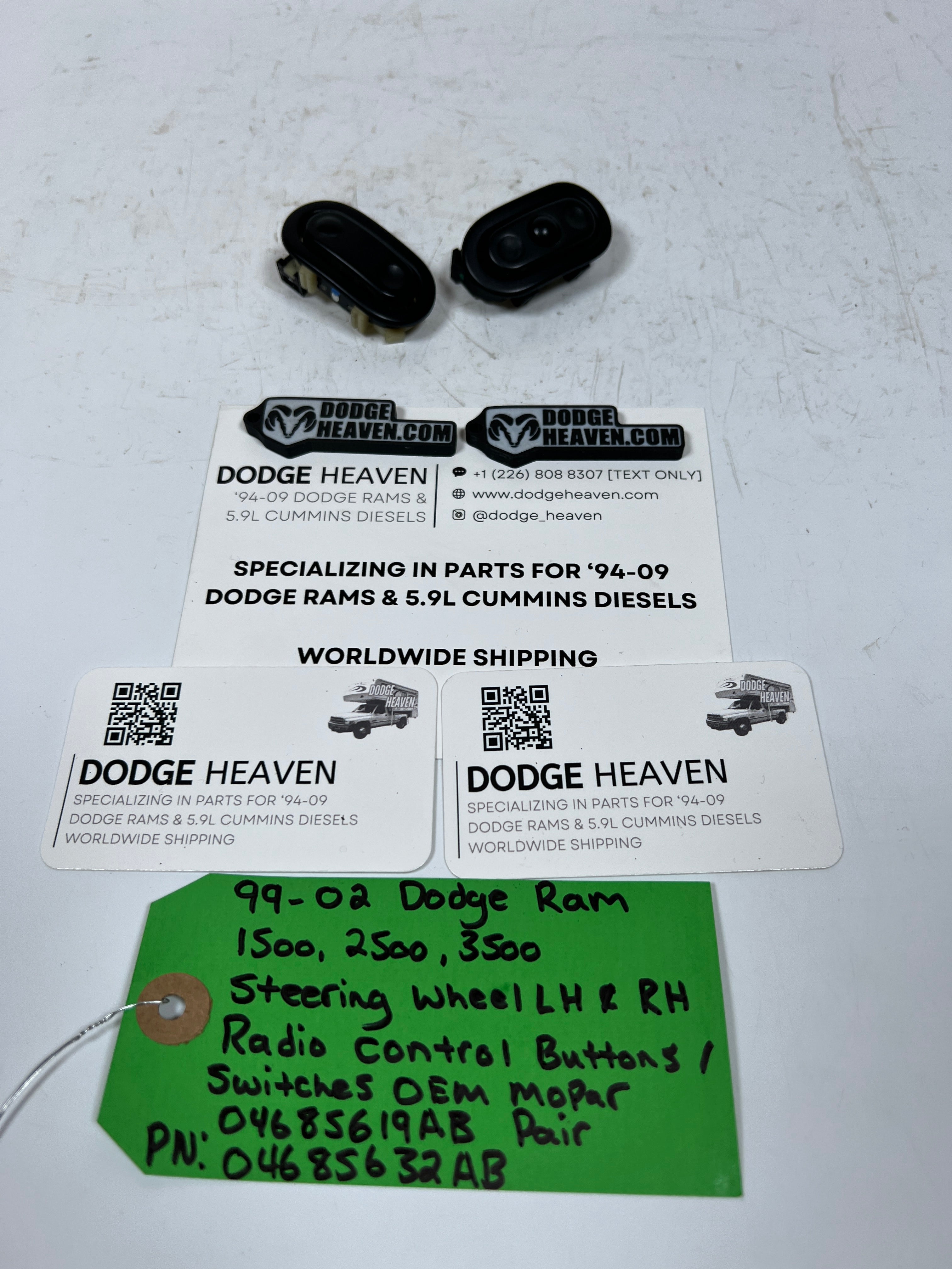 1999-2002 Dodge Ram Steering Wheel Radio Control Switch Pair RH & LH