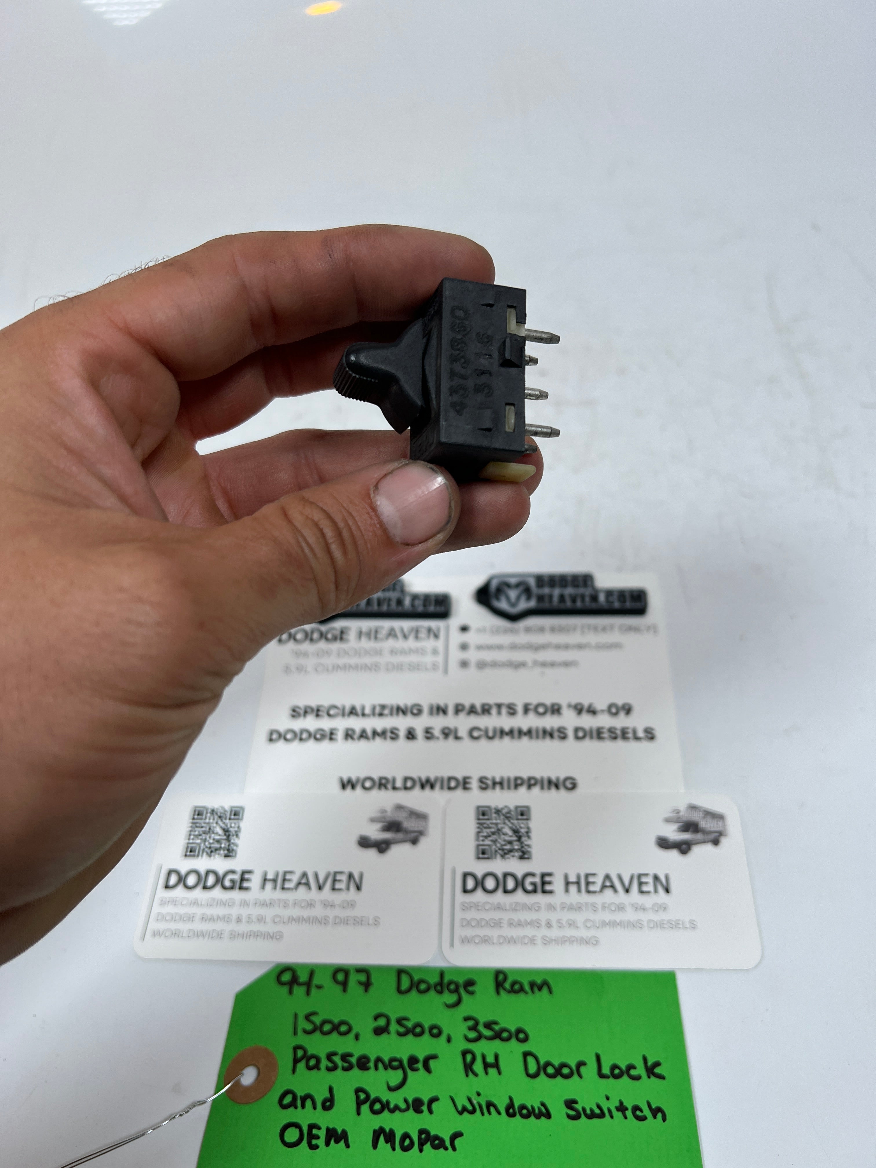1994-1997 Dodge Ram Passenger RH Door Lock & Window Switch