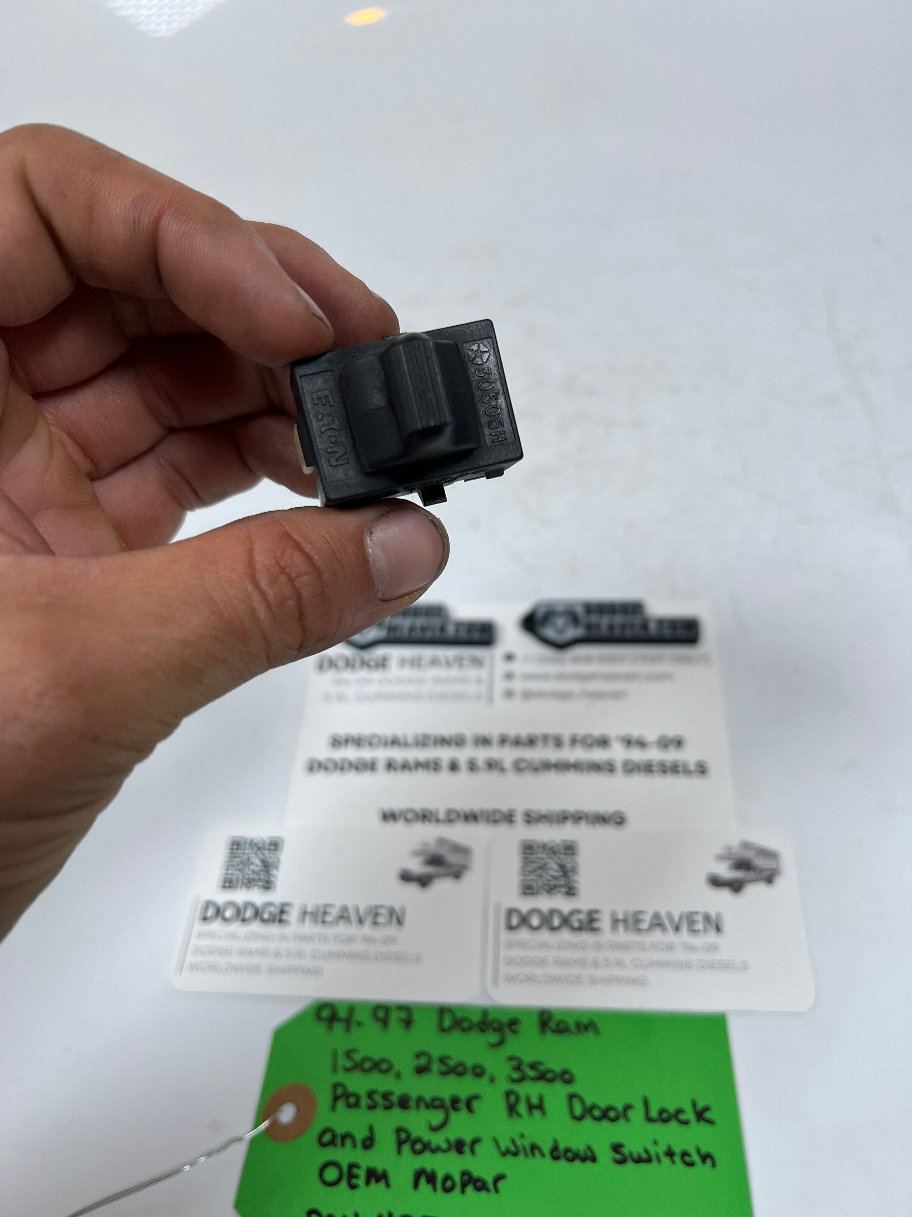 1994-1997 Dodge Ram Passenger RH Door Lock & Window Switch