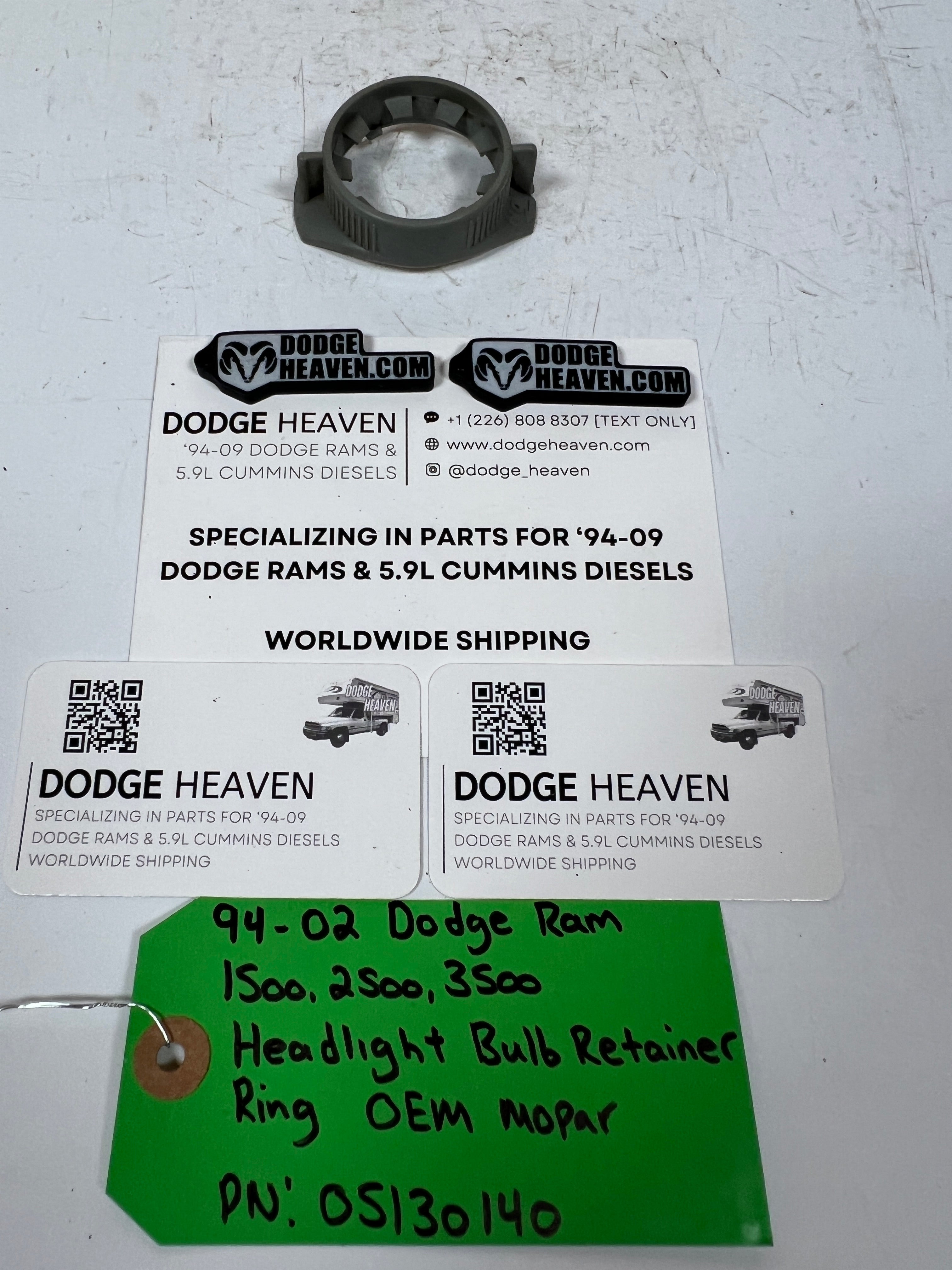 1994-2002 Dodge Ram Headlight Bulb Retaining Retainer Ring