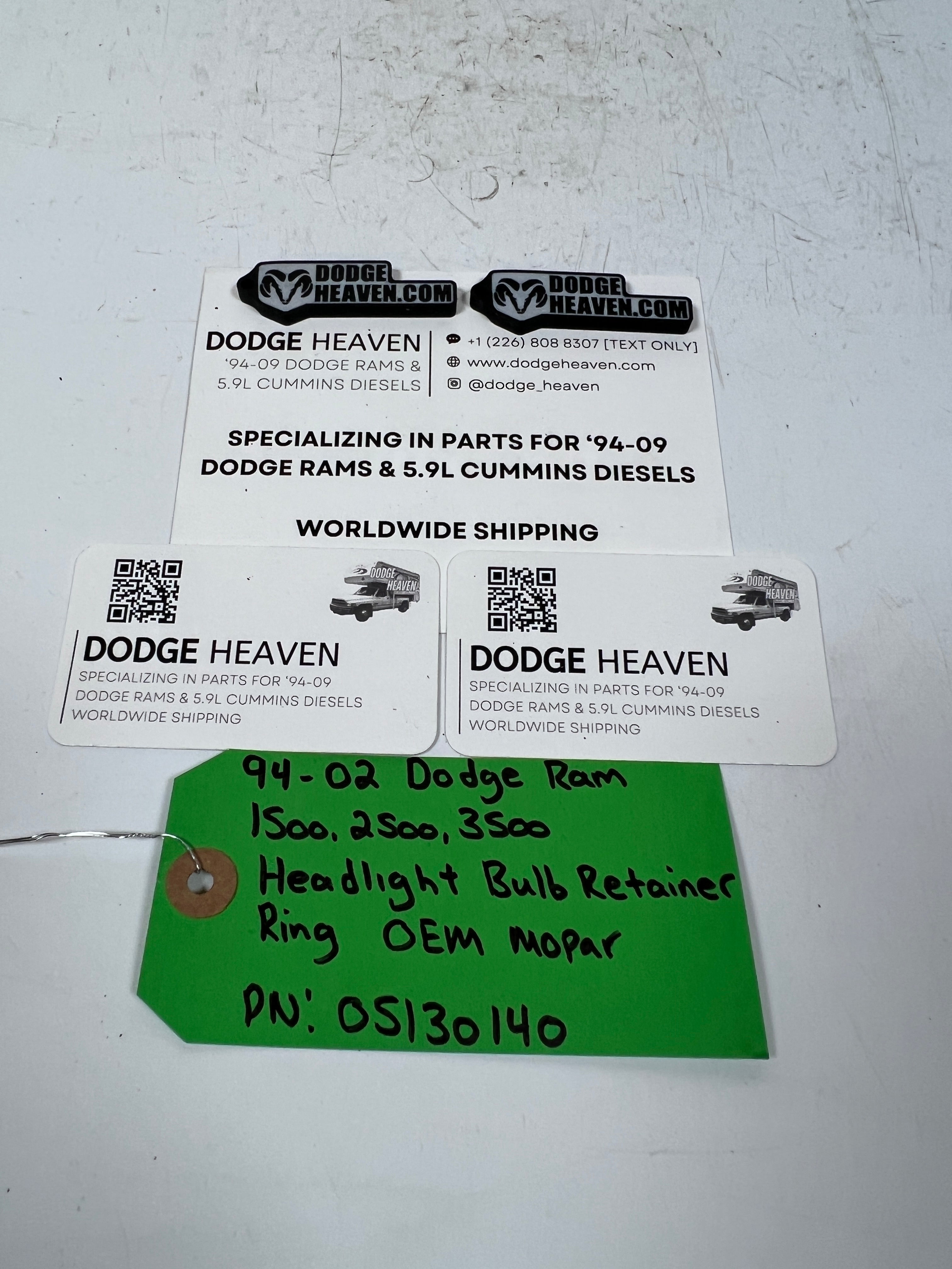 1994-2002 Dodge Ram Headlight Bulb Retaining Retainer Ring