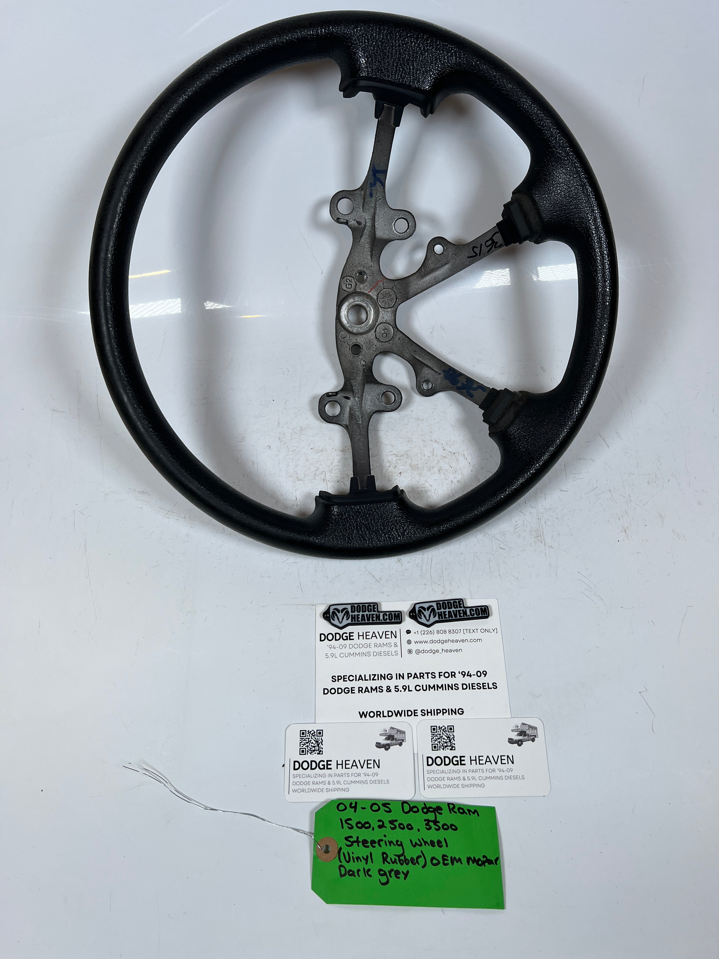 2004-2005 Dodge Ram 1500 2500 3500 Steering Wheel Vinyl Rubber Dark Grey