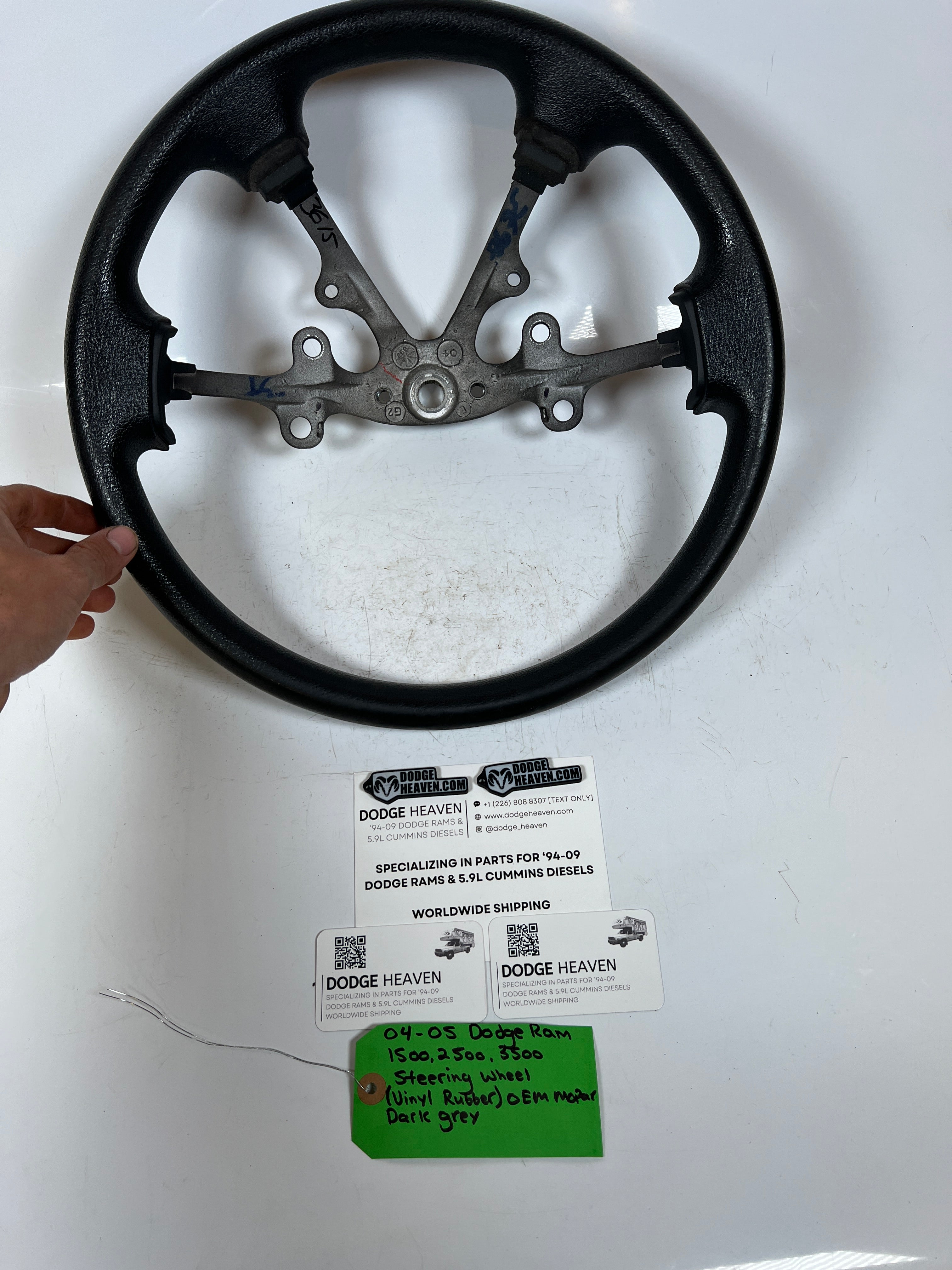 2004-2005 Dodge Ram 1500 2500 3500 Steering Wheel Vinyl Rubber Dark Grey