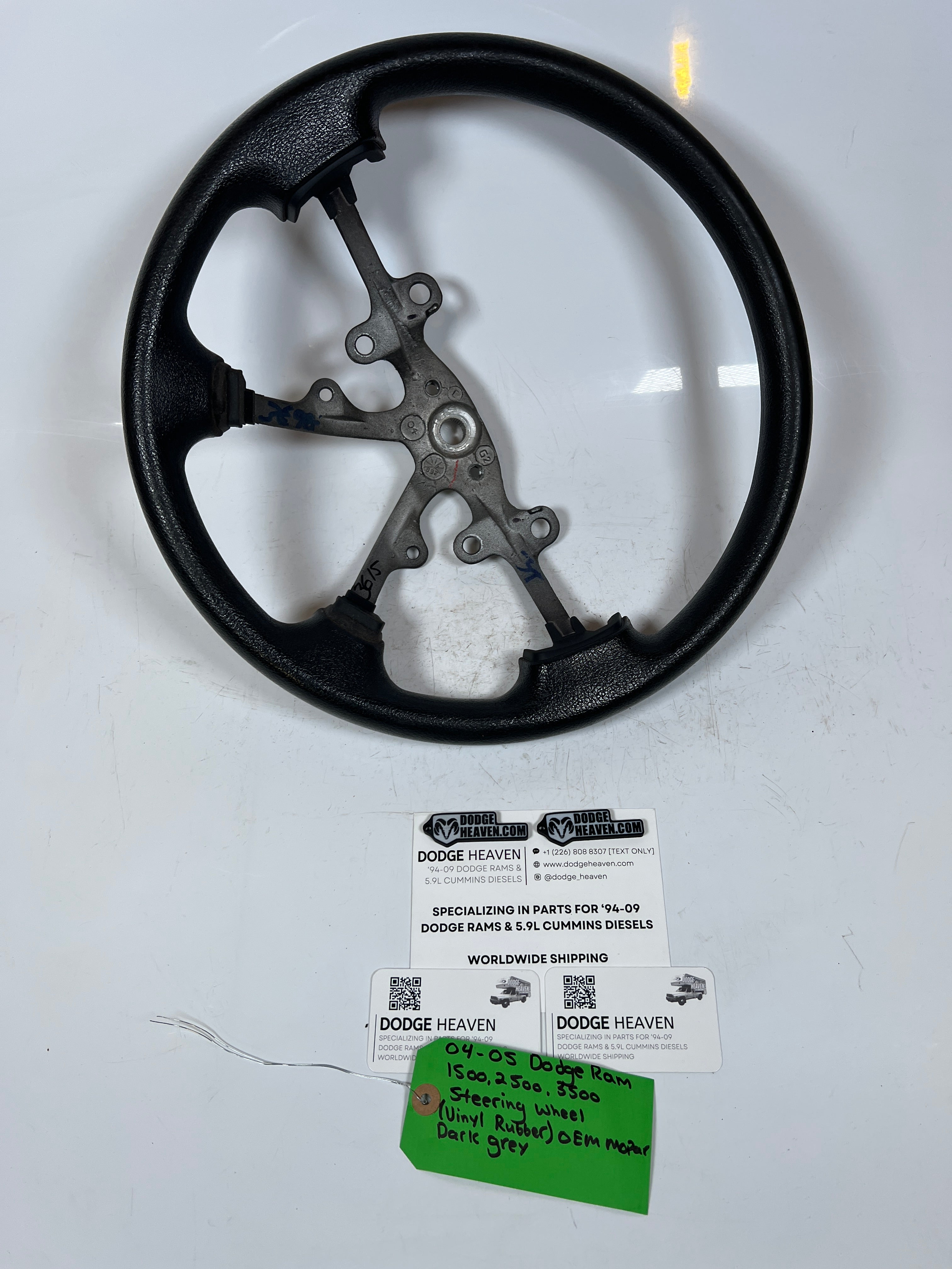 2004-2005 Dodge Ram 1500 2500 3500 Steering Wheel Vinyl Rubber Dark Grey