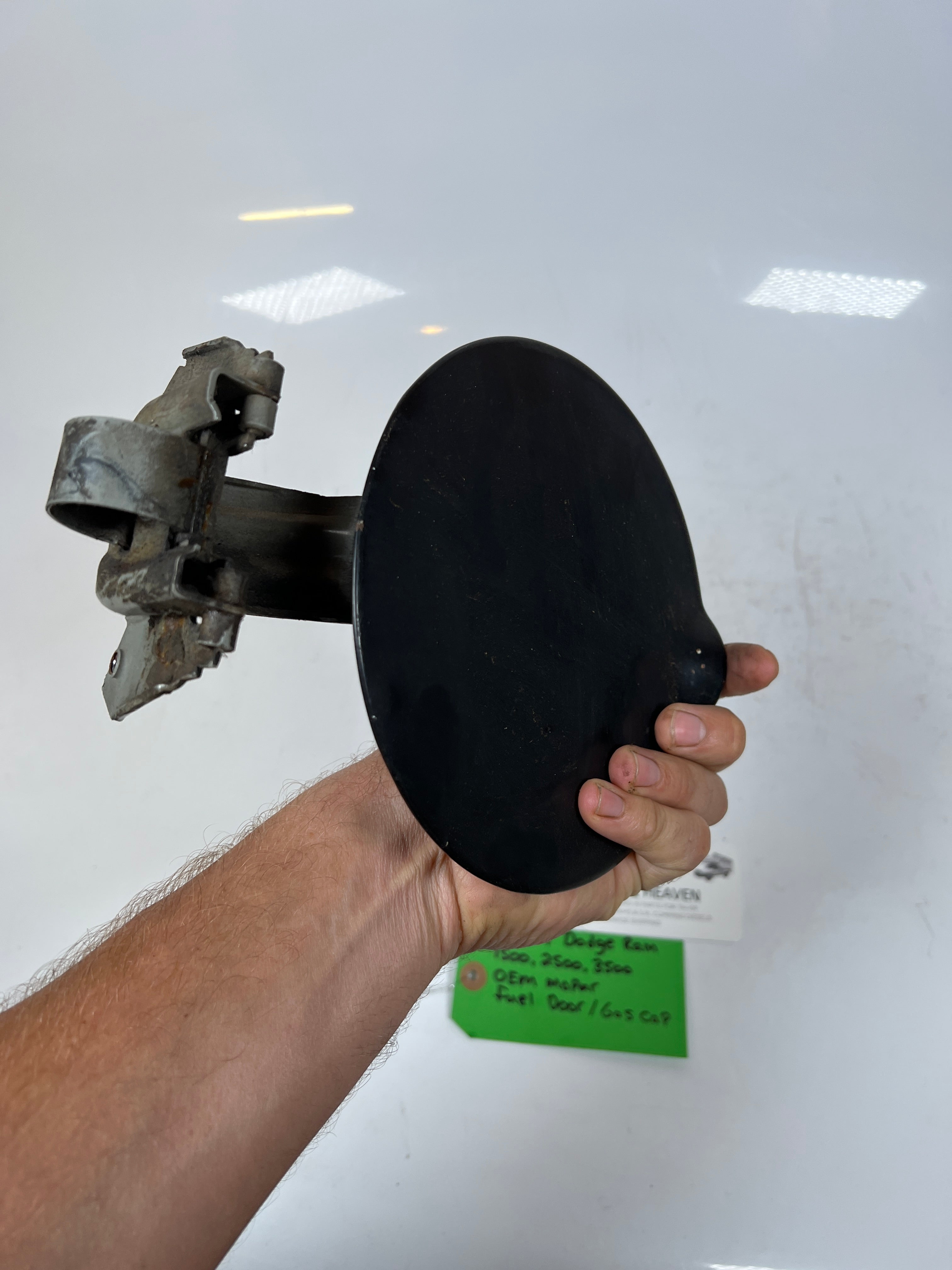 2002-2009 Dodge Ram 1500-3500 Fuel Door / Gas Cap