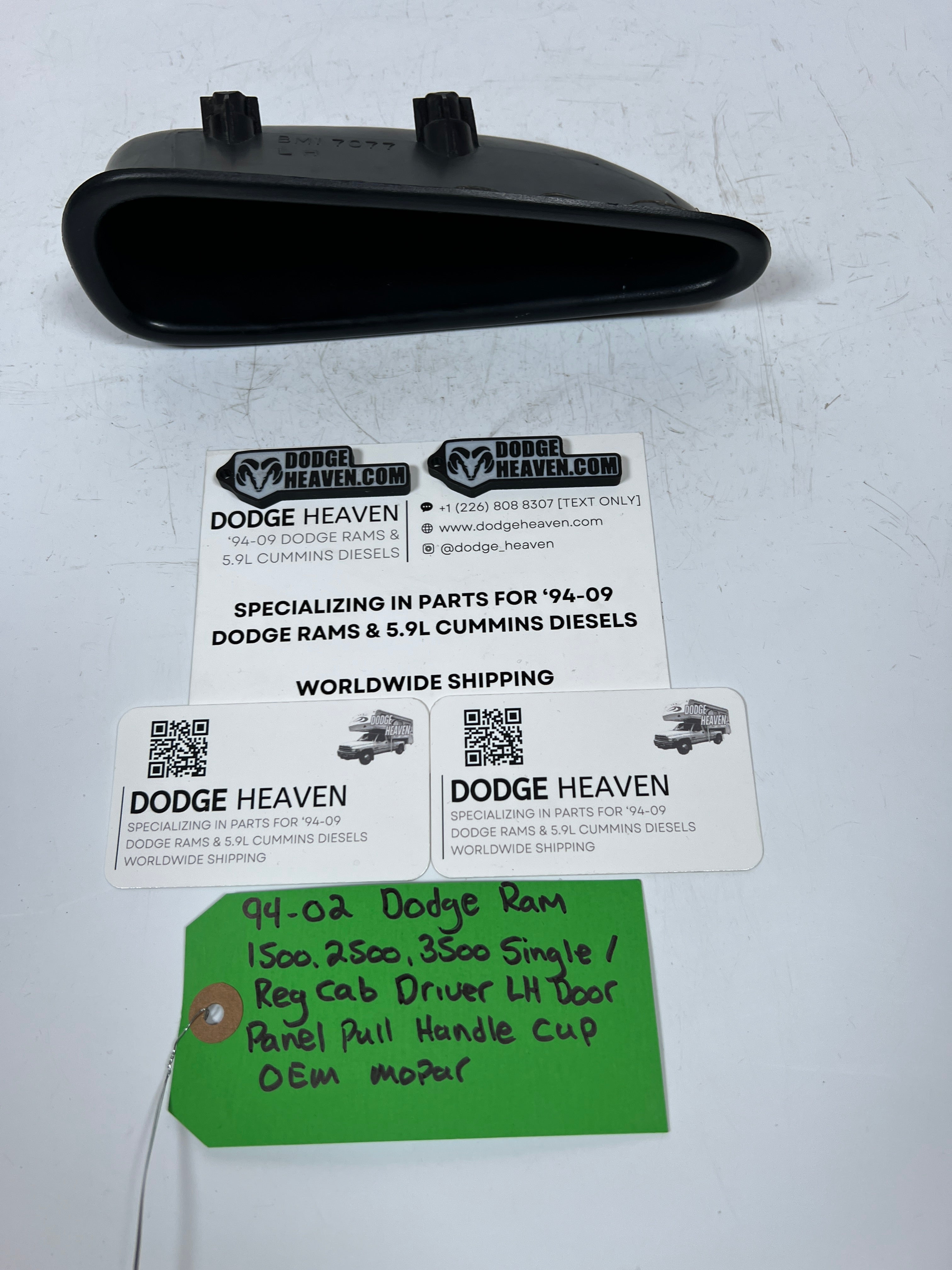 1994-2002 Dodge Ram Single Cab Driver LH Door Panel Pull Handle Cup