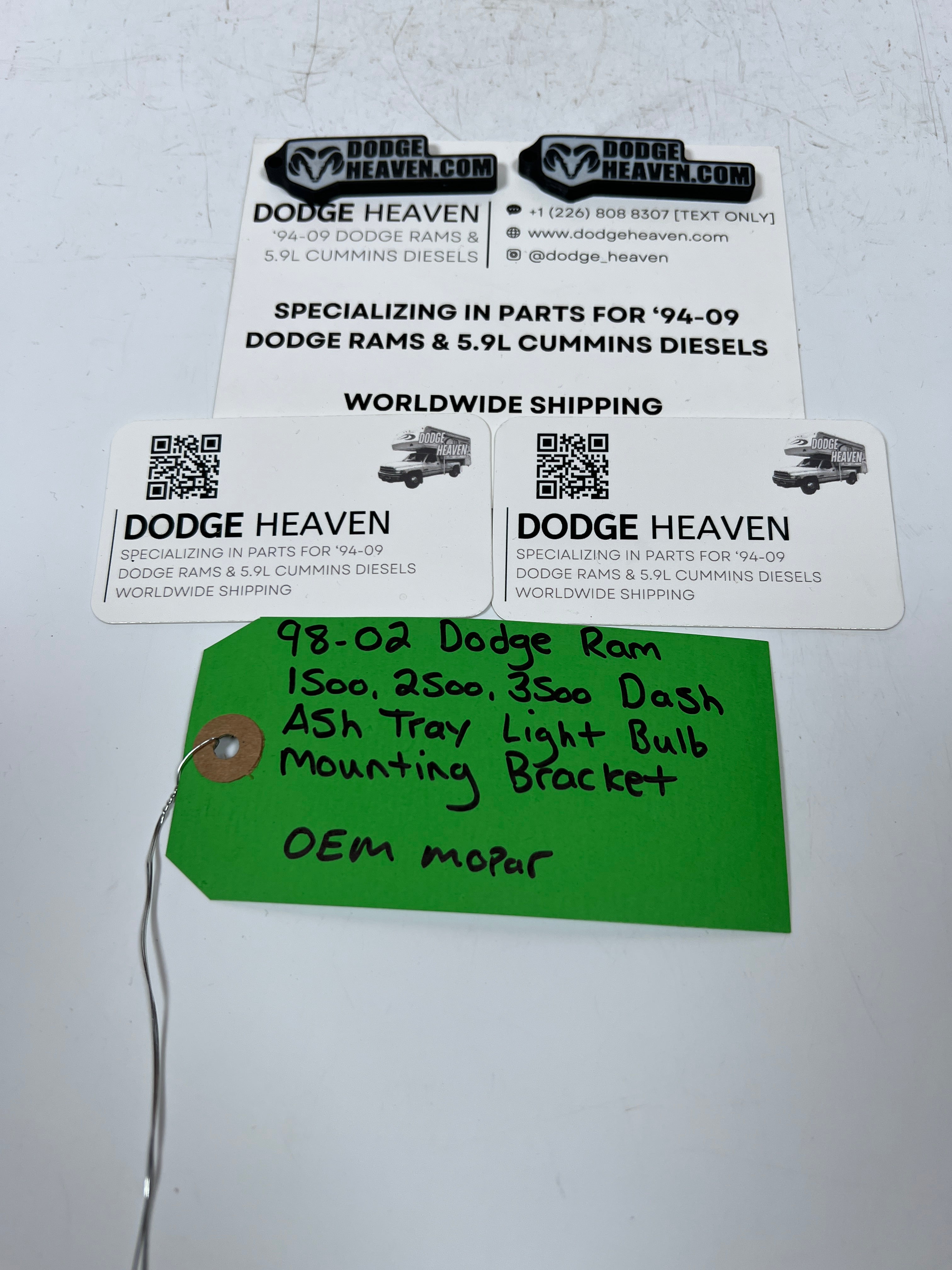 1998-2002 Dodge Ram 1500-3500 Dash Ash Tray Light Bulb Mounting Bracket