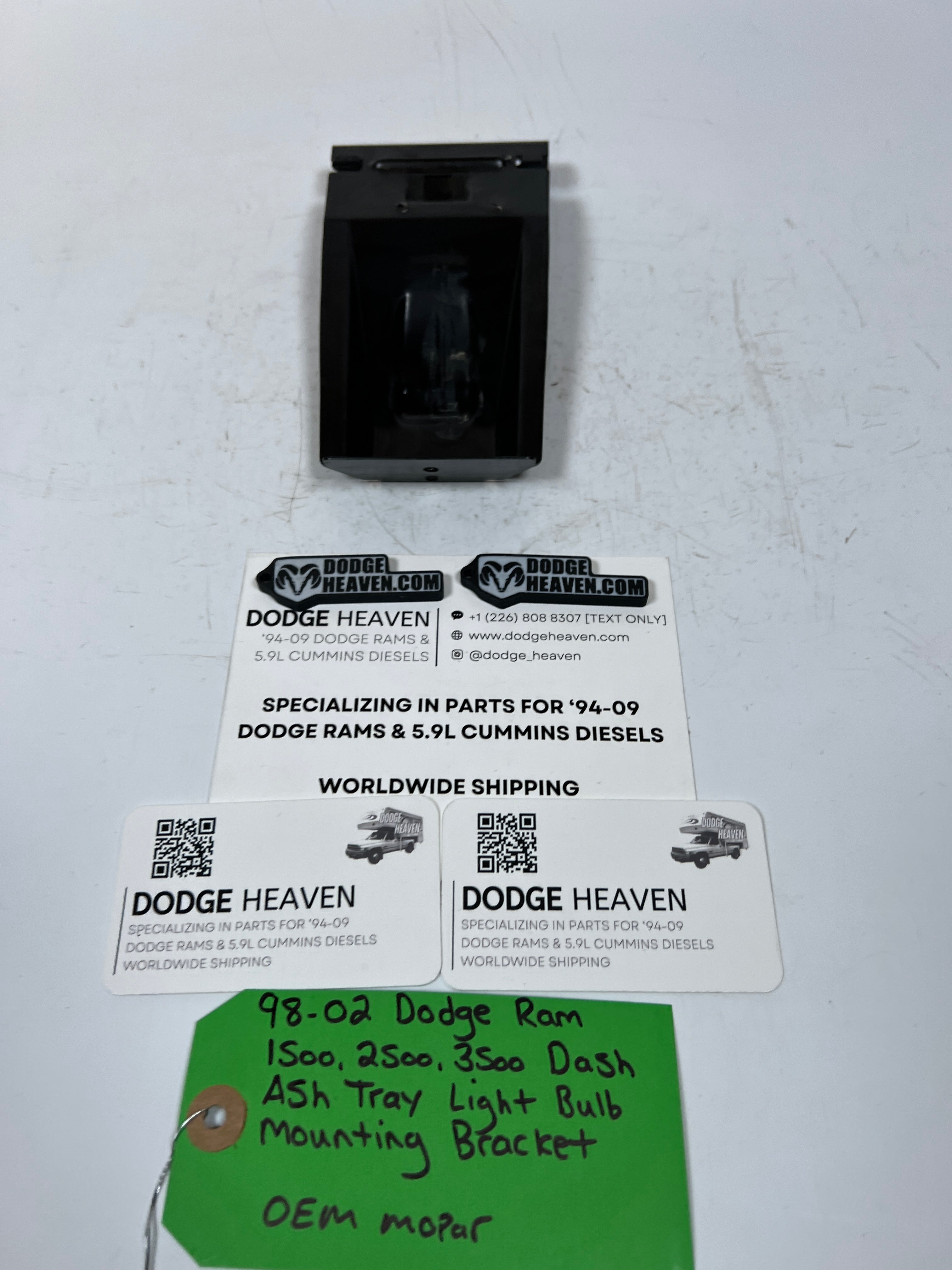 1998-2002 Dodge Ram 1500-3500 Dash Ash Tray Light Bulb Mounting Bracket