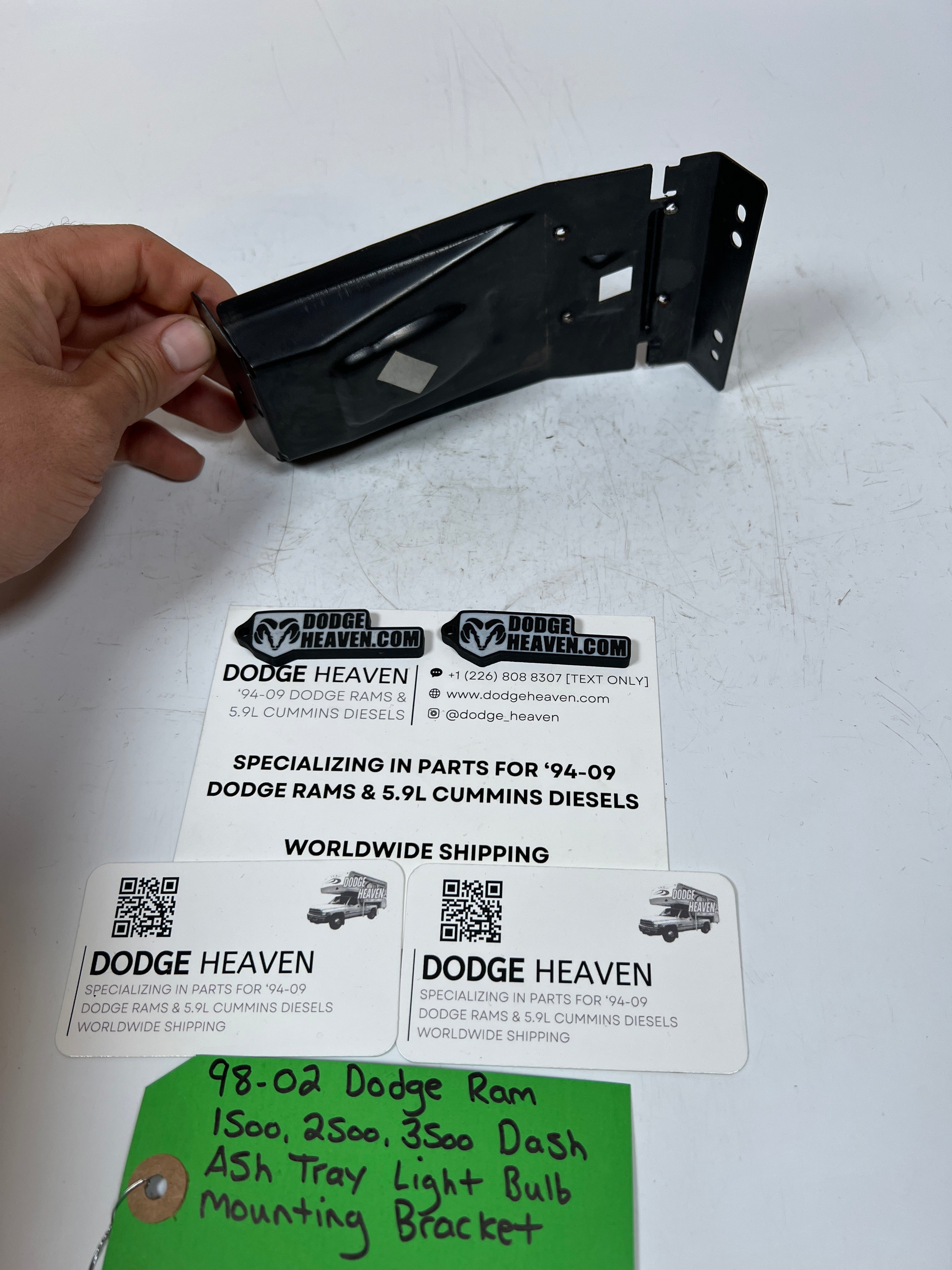 1998-2002 Dodge Ram 1500-3500 Dash Ash Tray Light Bulb Mounting Bracket
