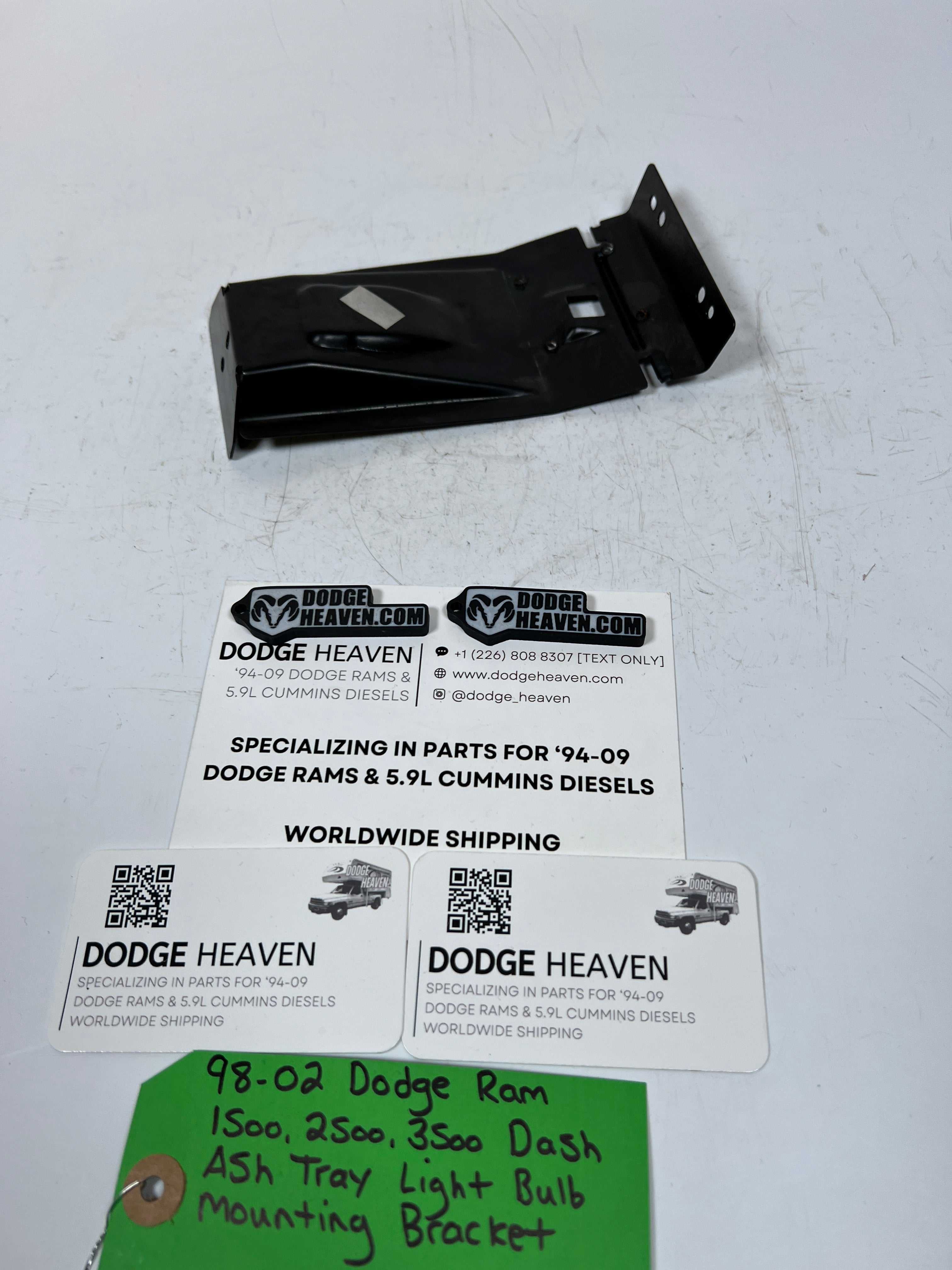 1998-2002 Dodge Ram 1500-3500 Dash Ash Tray Light Bulb Mounting Bracket