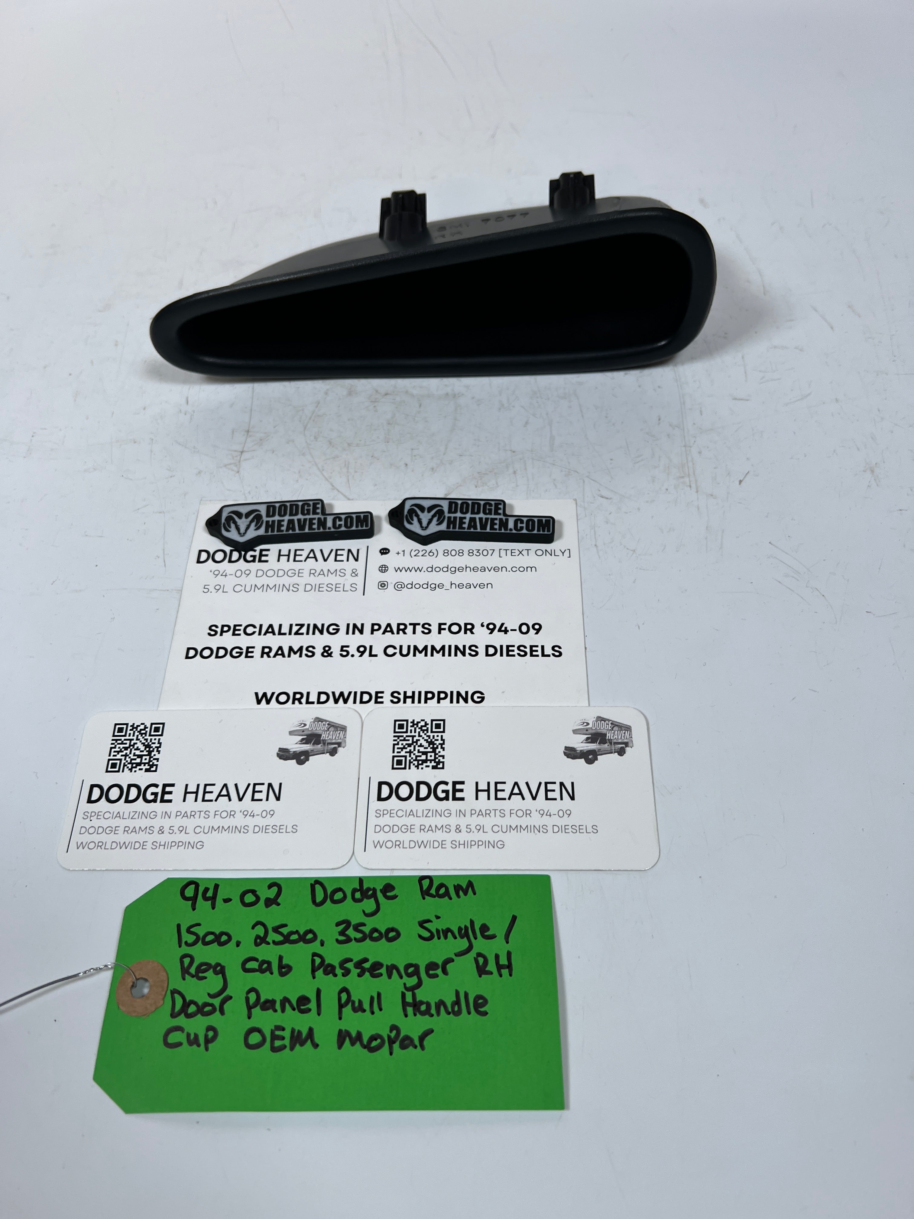 1994-2002 Dodge Ram Single Cab Passenger RH Door Panel Pull Handle Cup