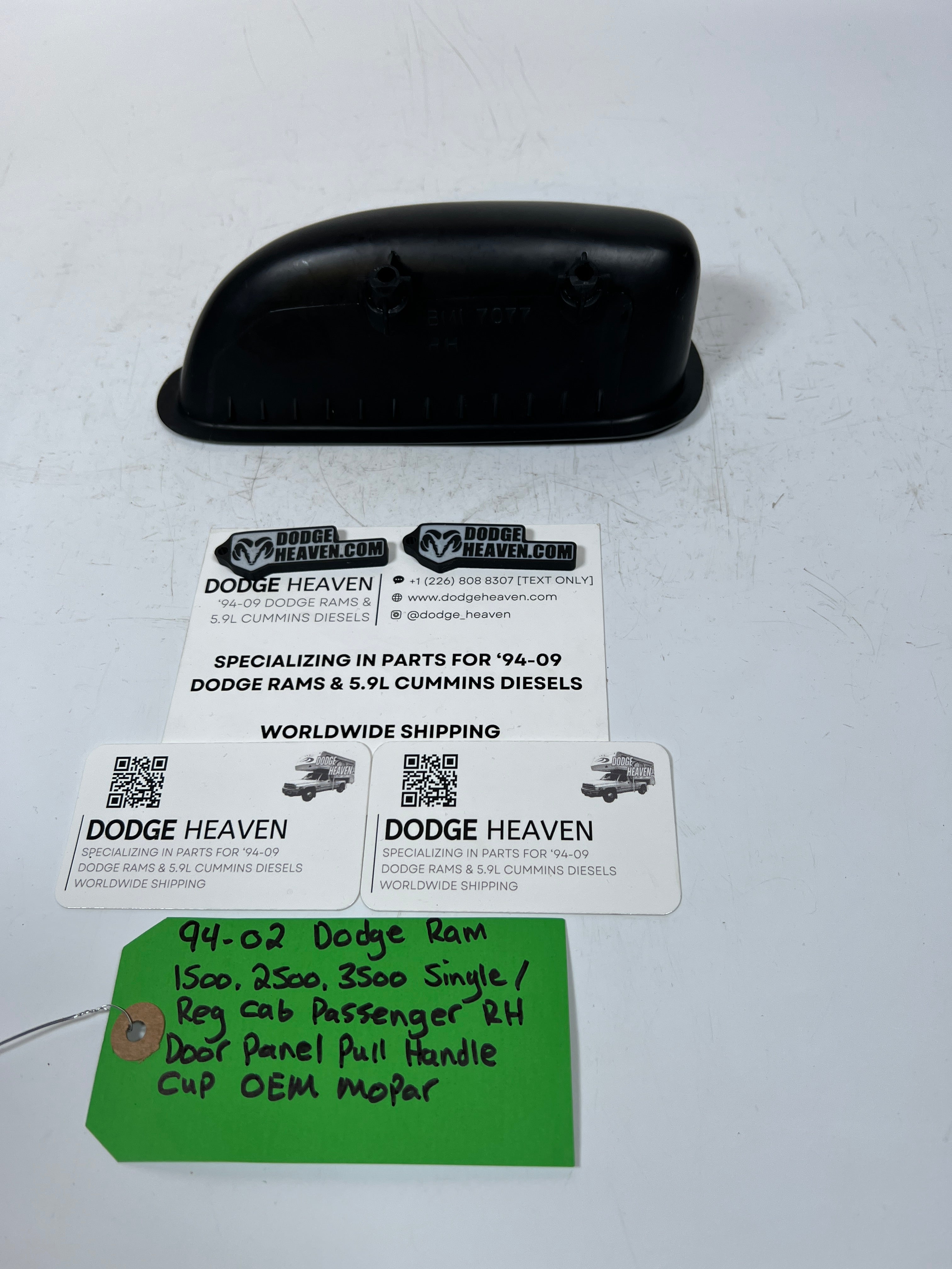 1994-2002 Dodge Ram Single Cab Passenger RH Door Panel Pull Handle Cup