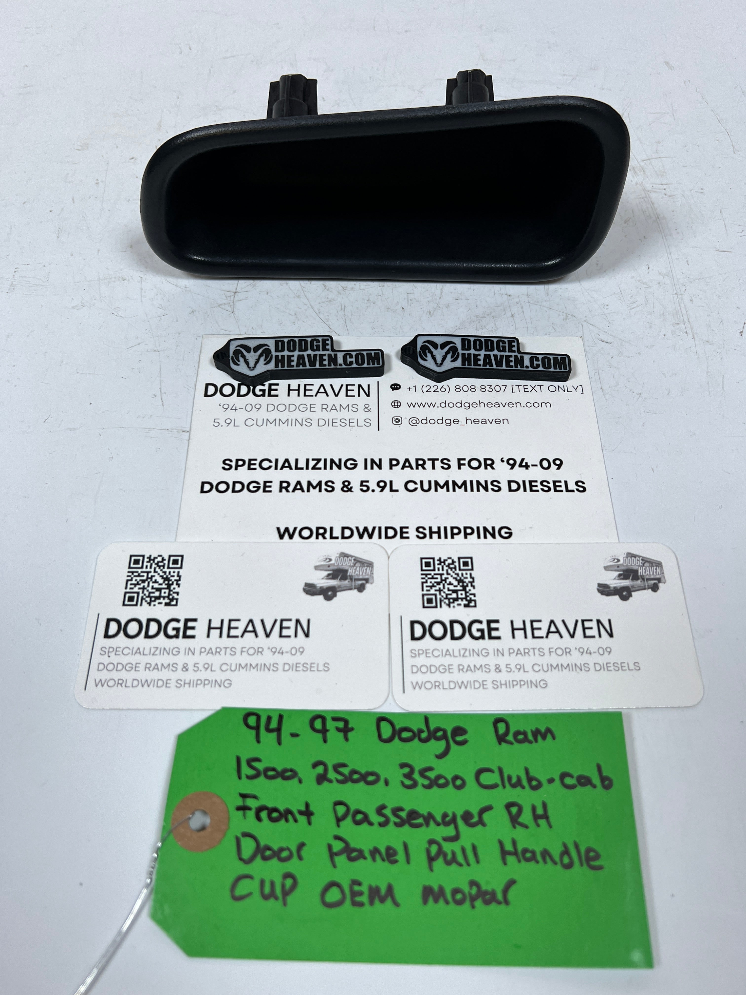 1994-1997 Dodge Ram Club-Cab Front Passenger RH Door Panel Pull Handle Cup