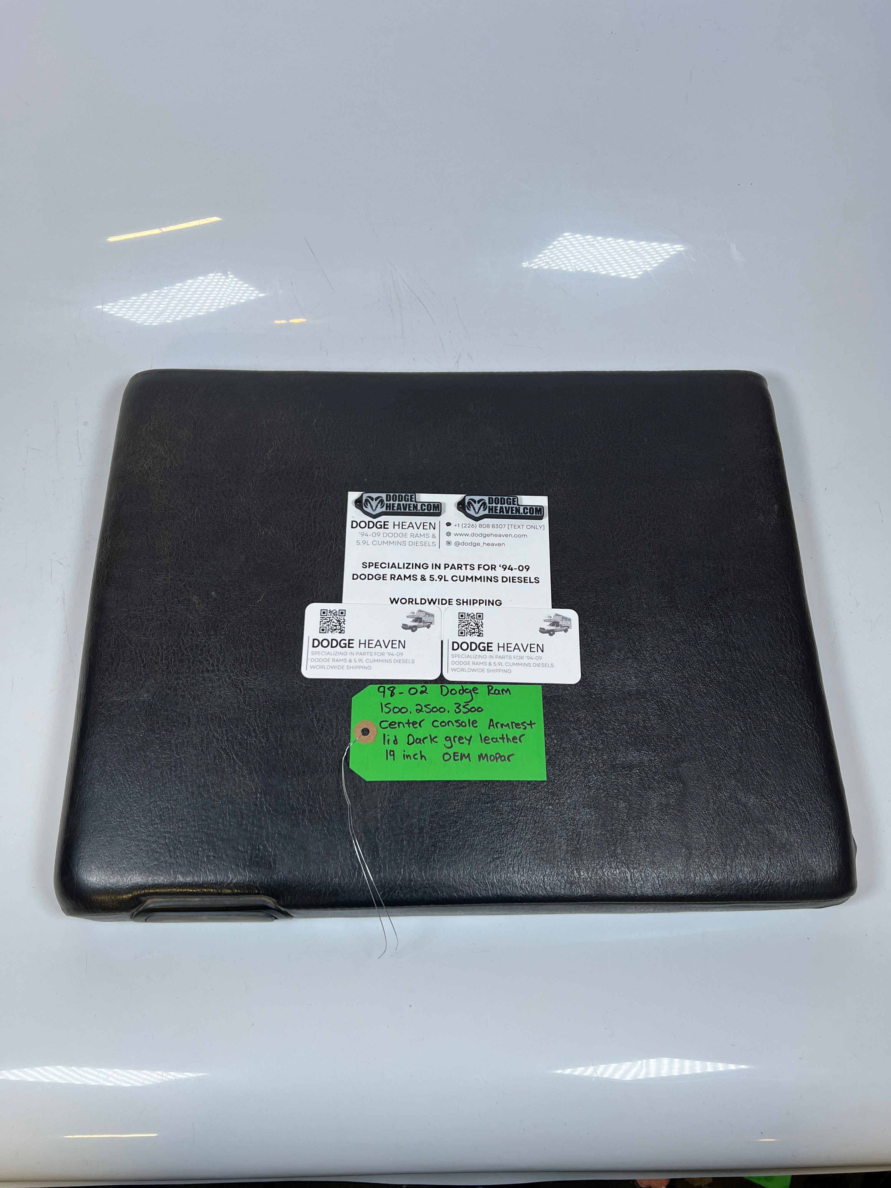 1998-2002 Dodge Ram Center Console Arm Rest Lid Dark Grey 19 Inch