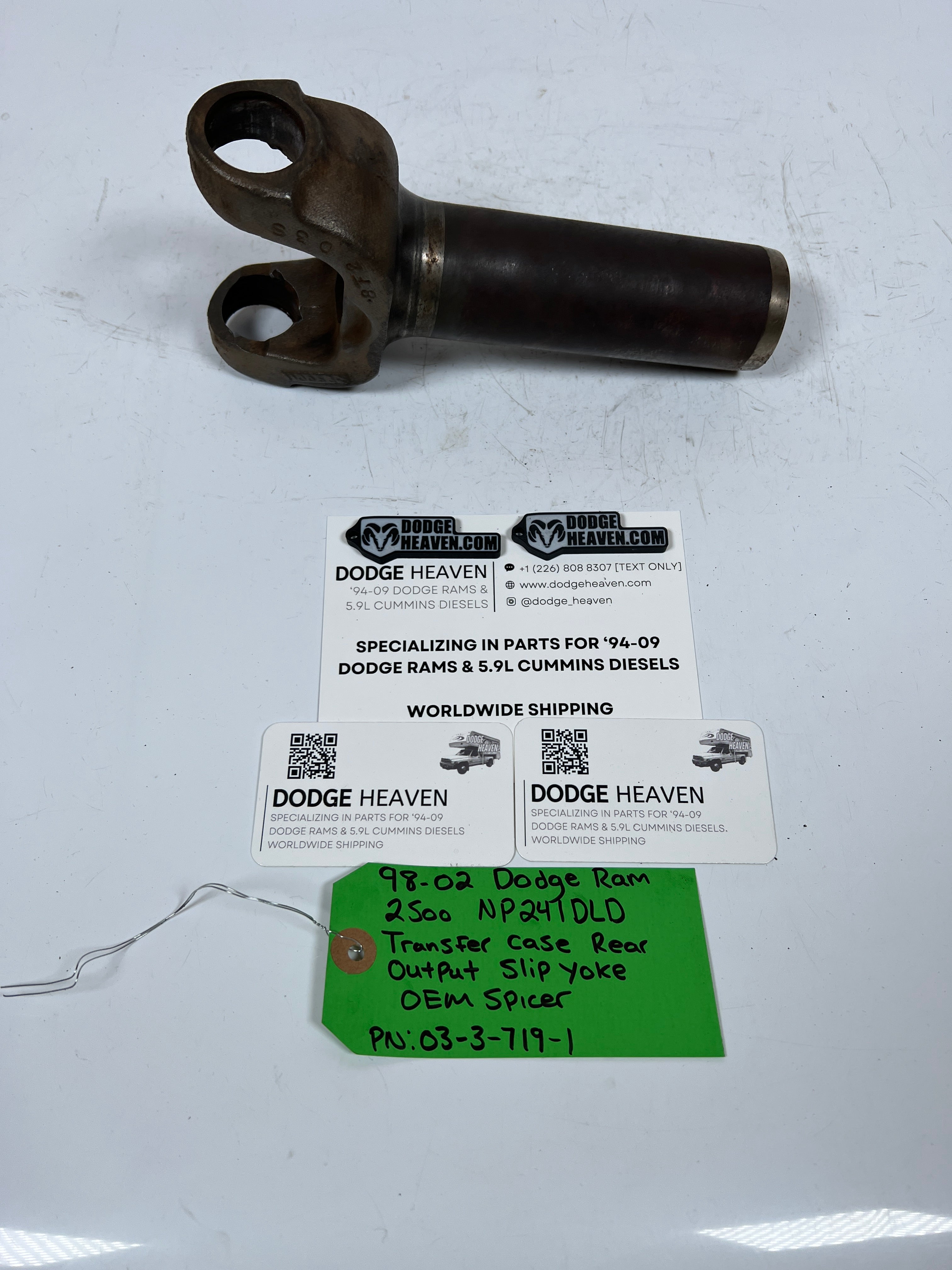 1998-2002 Dodge Ram 2500 241DLD Transfer Case Rear Output Slip Yoke Spicer