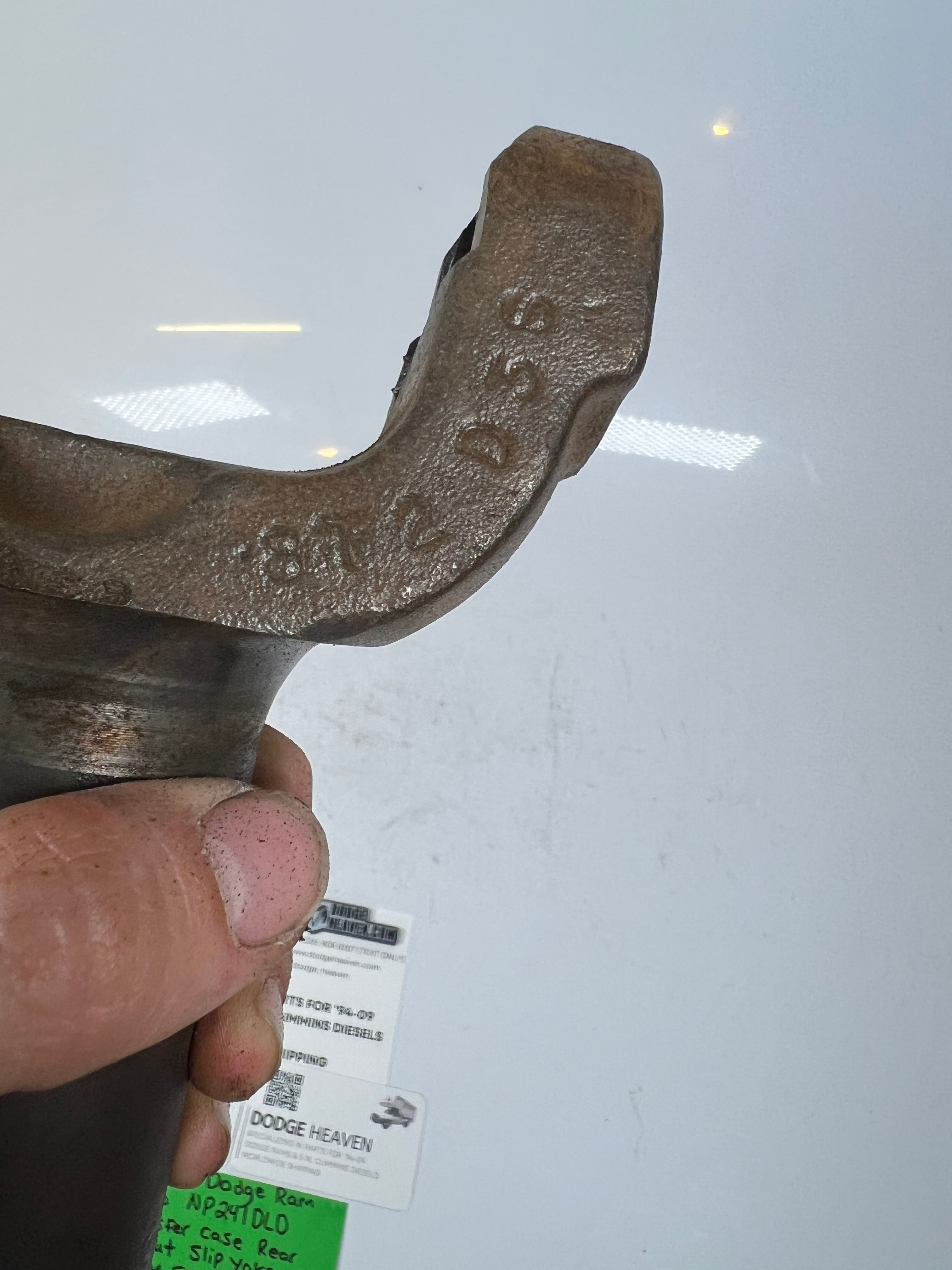 1998-2002 Dodge Ram 2500 241DLD Transfer Case Rear Output Slip Yoke Spicer