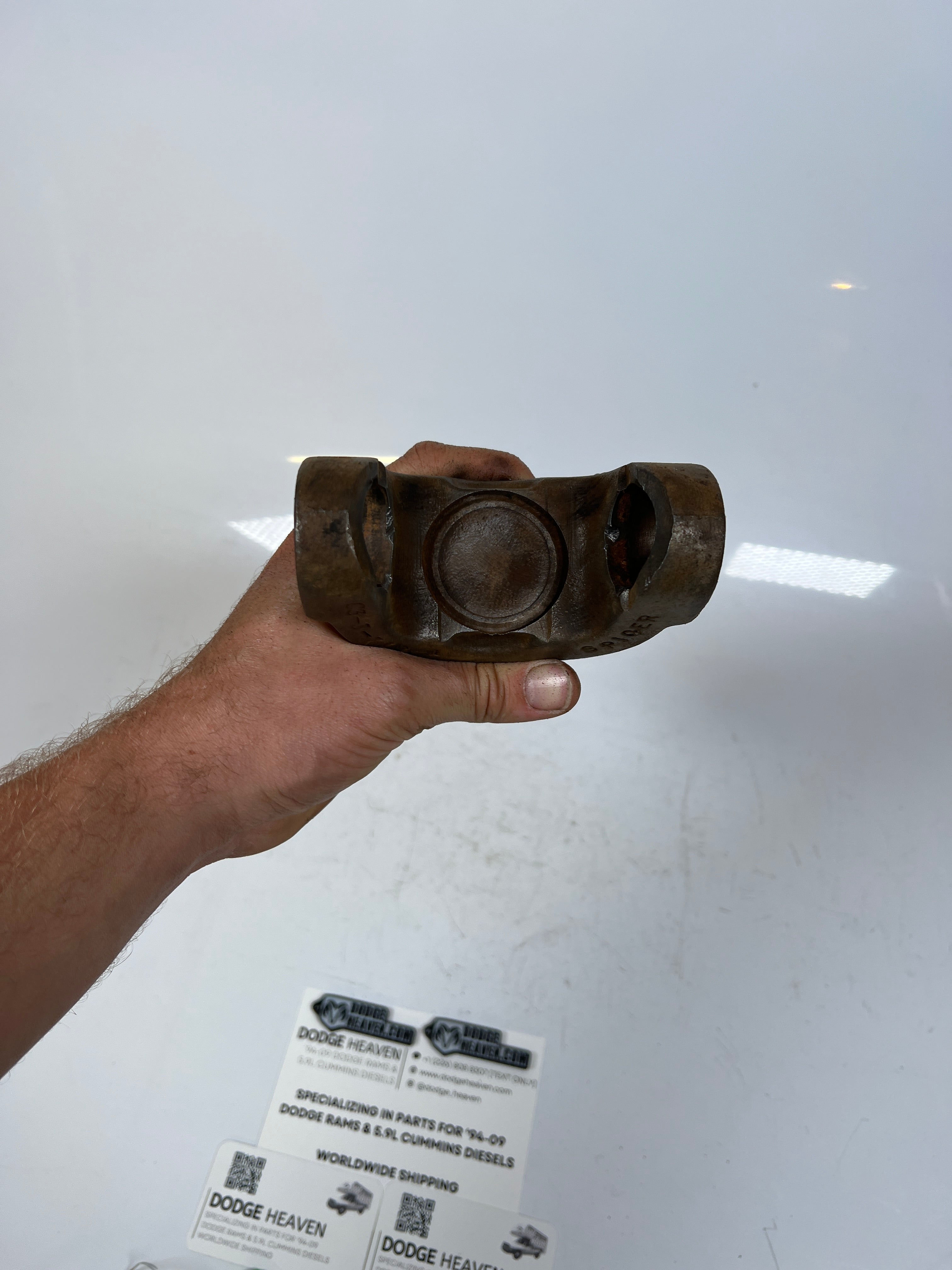1998-2002 Dodge Ram 2500 241DLD Transfer Case Rear Output Slip Yoke Spicer
