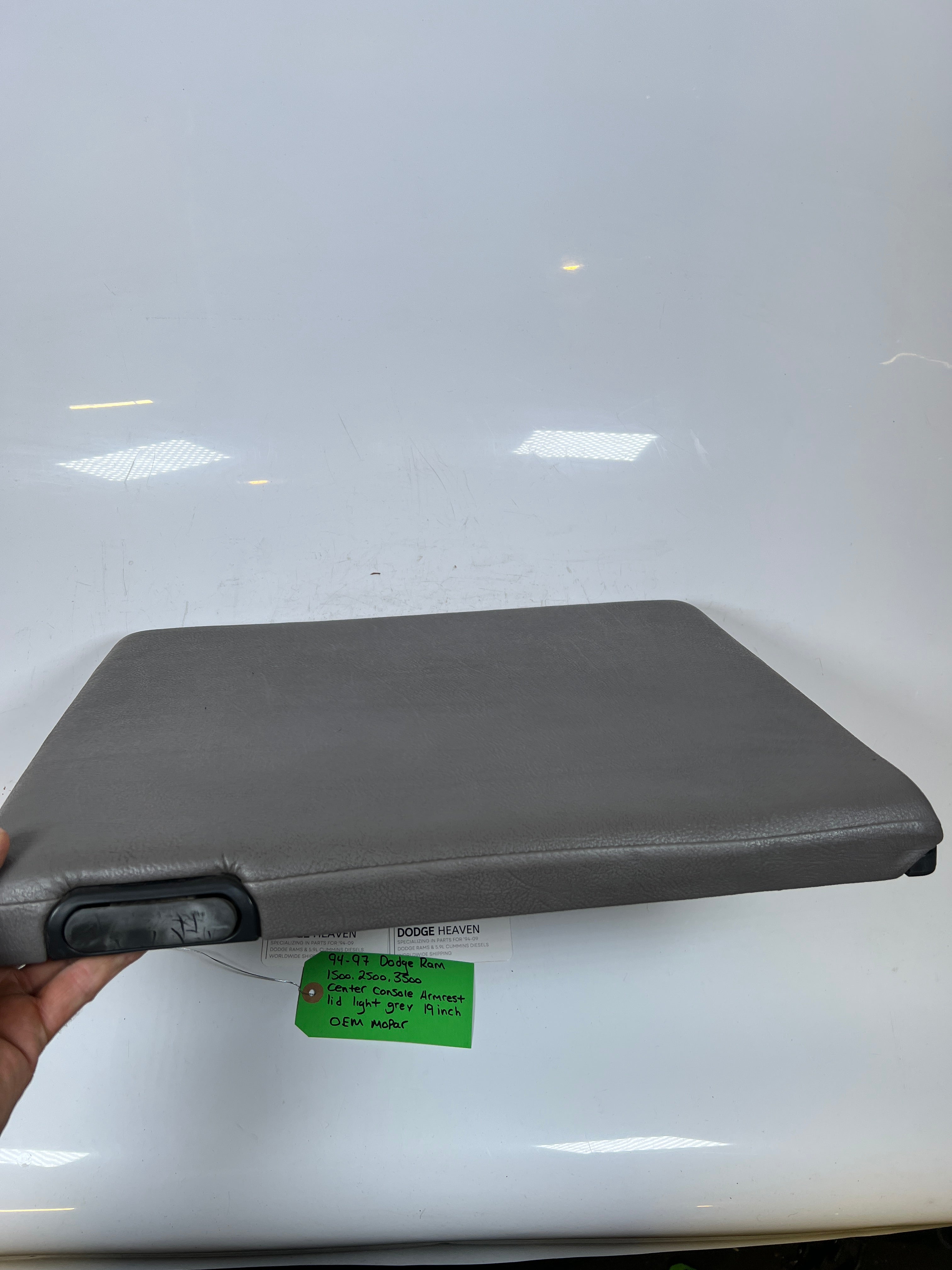 1994-1997 Dodge Ram 1500-3500 Center Console Arm Rest Lid Light Grey 19 Inch